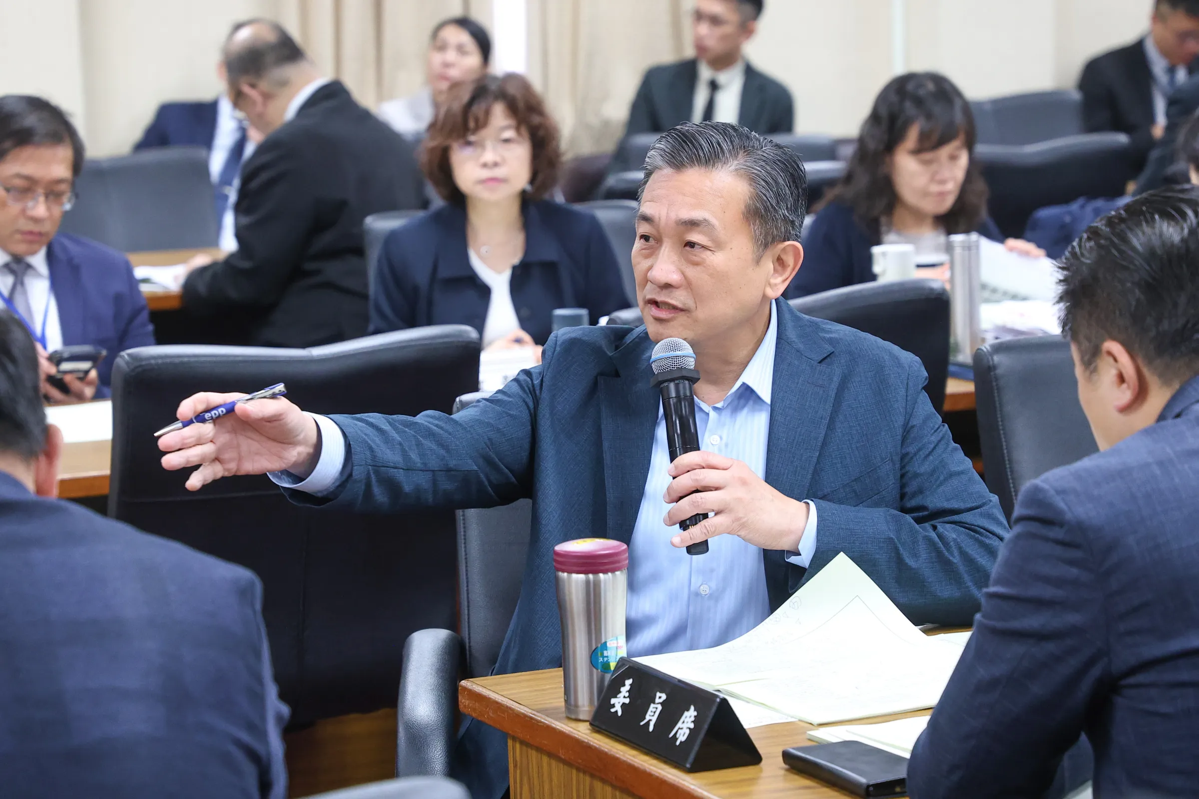 20260326-民進党立法委員の王定宇氏が26日、立法院の外交国防・財政委員会合同会議に出席し、国防特別条例草案の審議に参加した。（顏麟宇撮影）