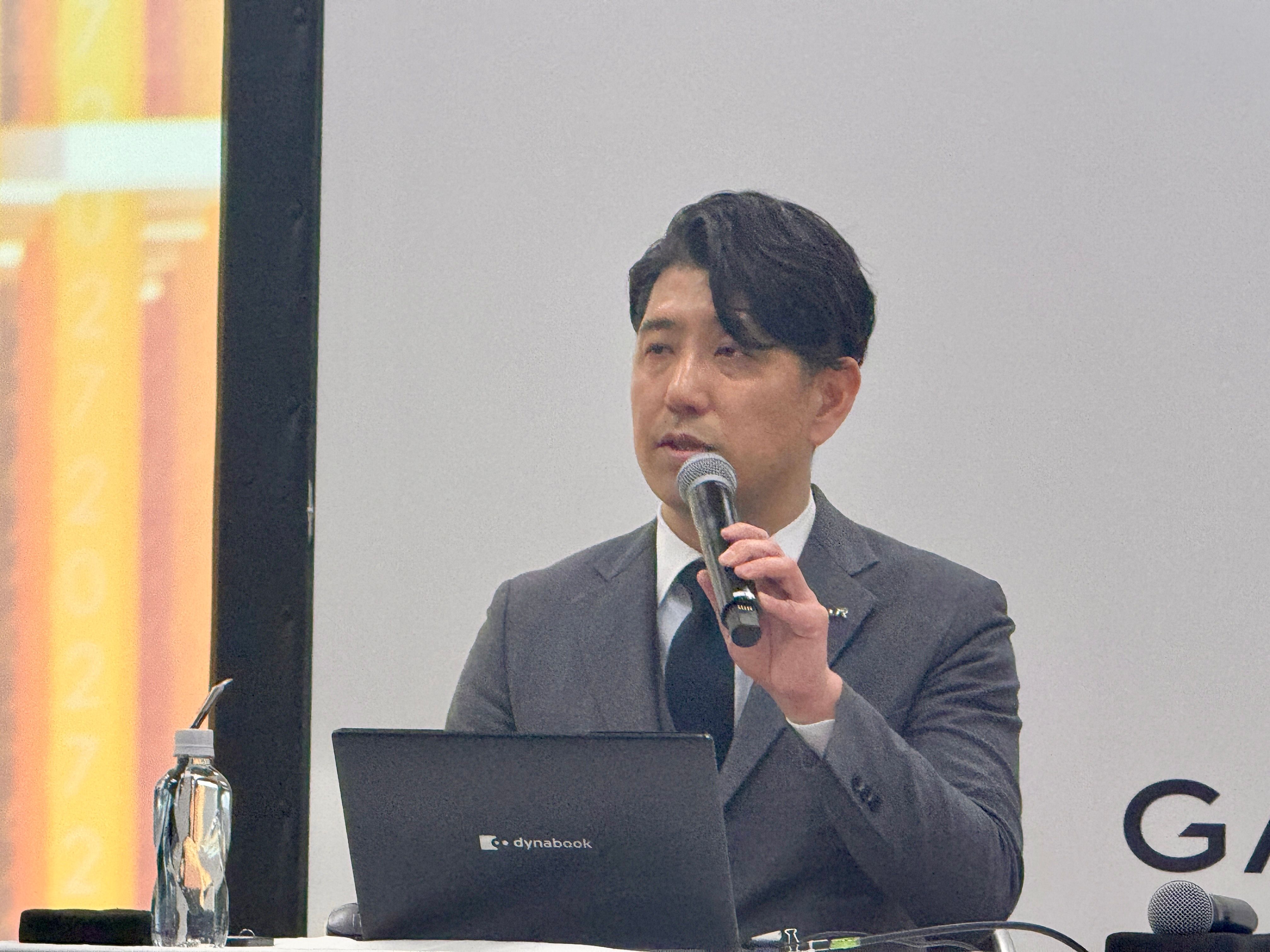 JR東日本の出川智之氏は、グランドオープン後の滞在人口を1日10万人と見込み、購買体験者数をその数倍に引き上げたいとの目標を明らかにした。黃信維