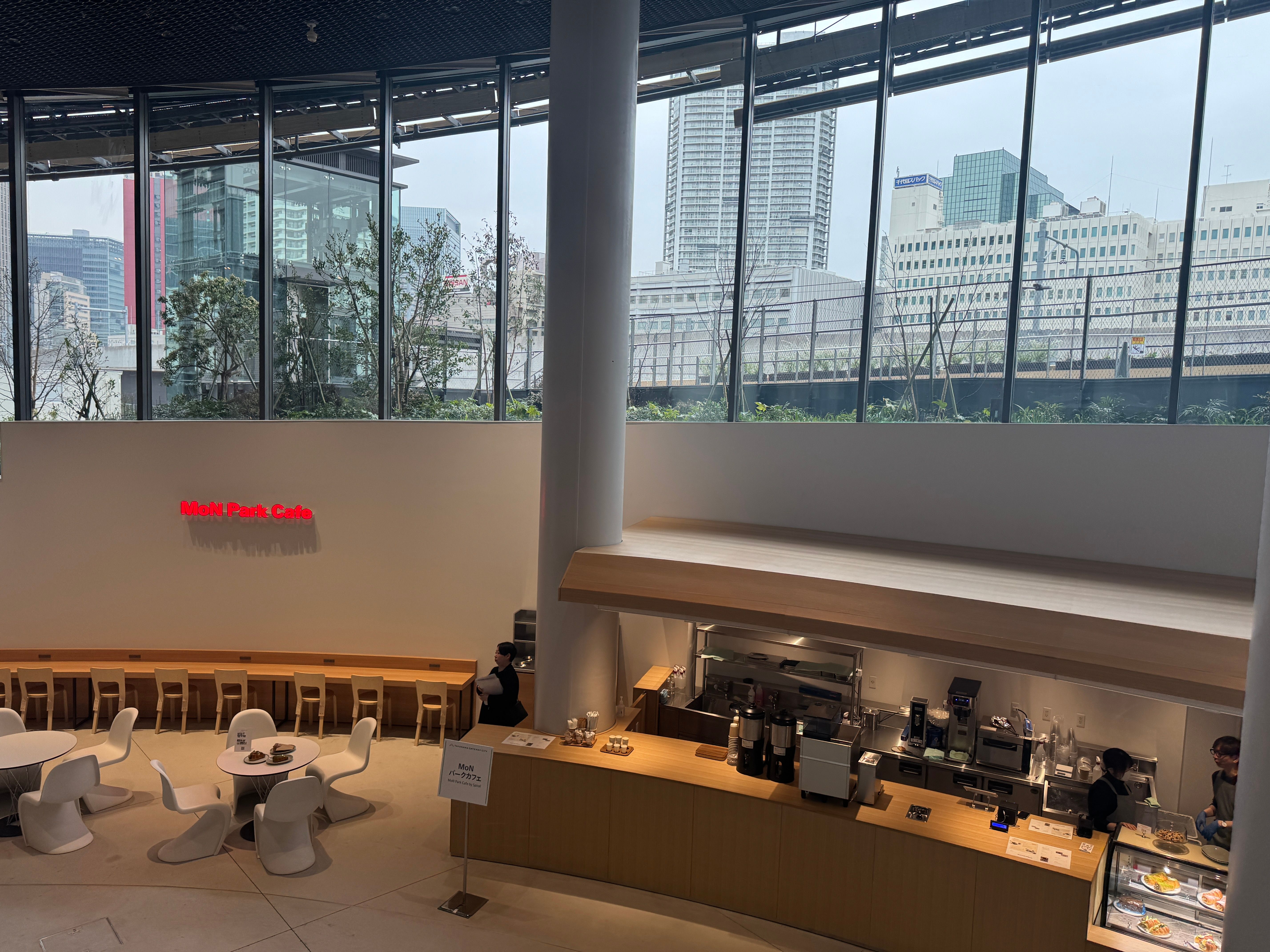 TAKANAWA GATEWAY CITYに文化創造の拠点「MoN Takanawa」が3月28日に開業し、多彩な展覧会や公演、こだわりの飲食施設を通じて100年先の未来へ文化をつなぐ。黃信維