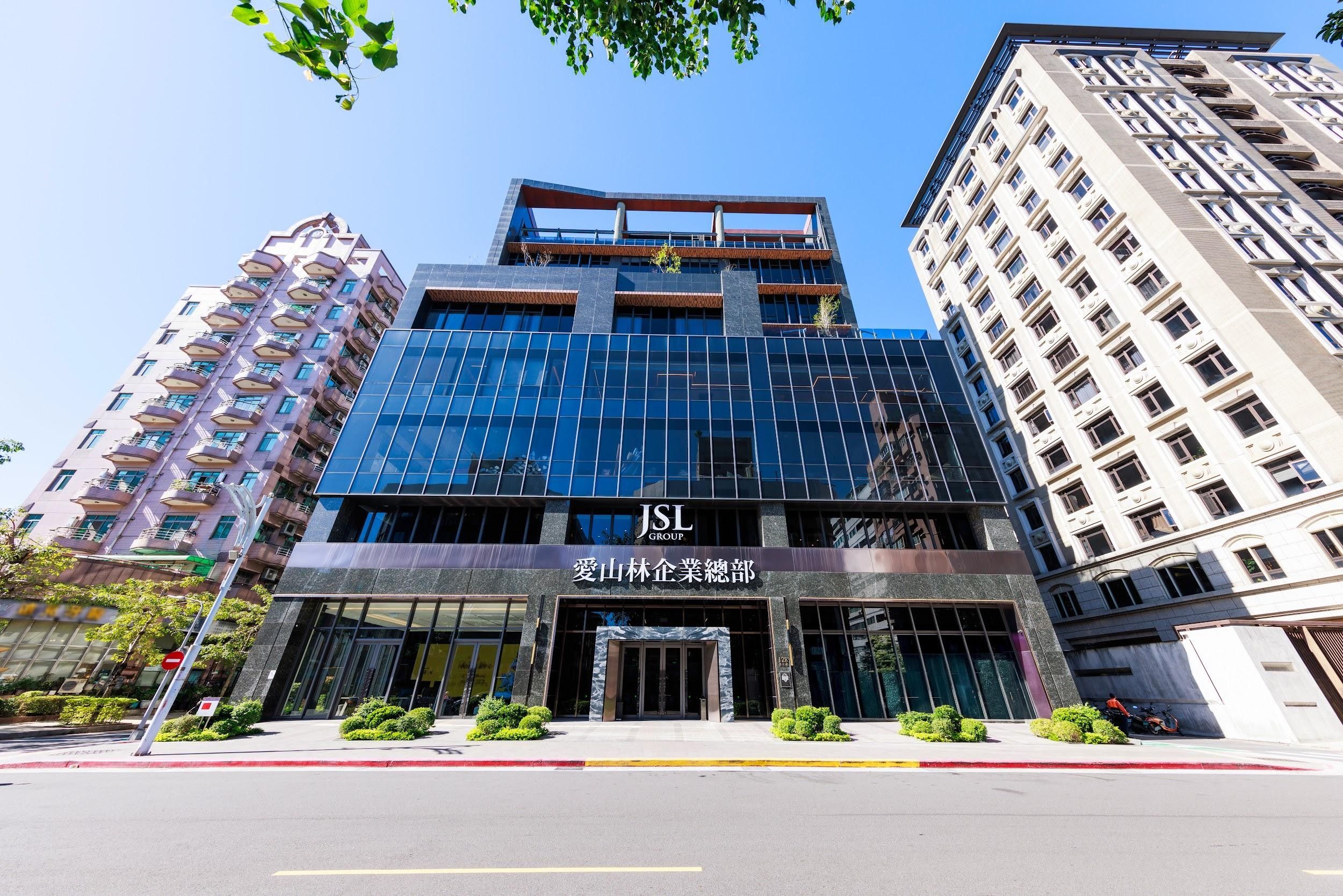 甲山林集團提供房地產理財中心讓民眾透過一站式諮詢，對症下藥找出最合適的置產選項。