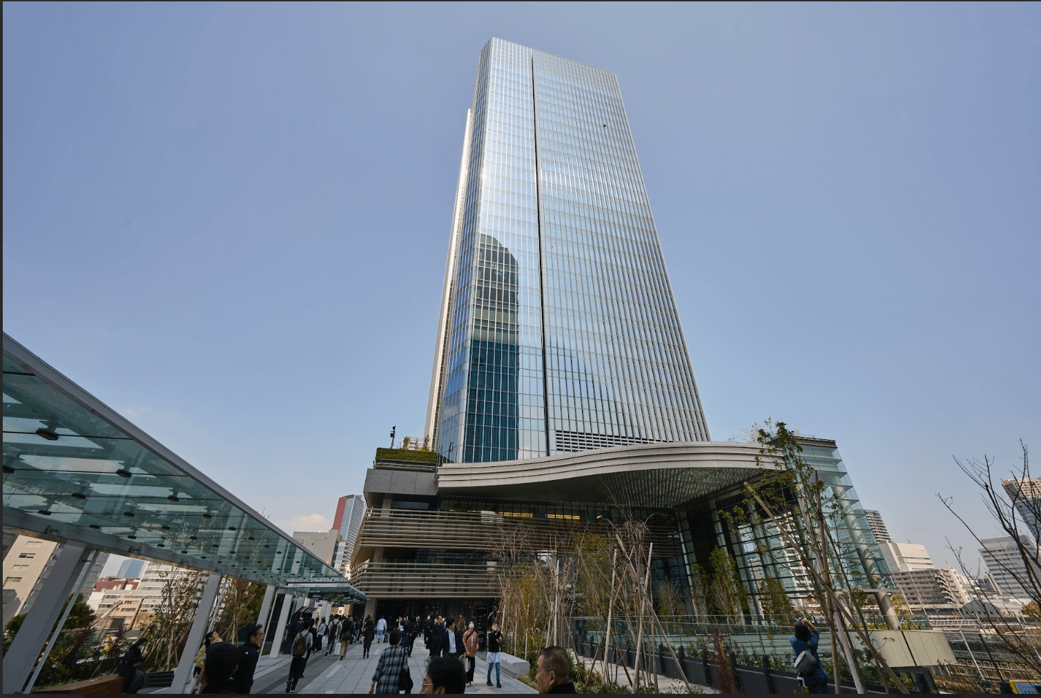 国内最大規模の「TAKANAWA GATEWAY CITY」と「OIMACHI TRACKS」がグランドオープンを迎え、歴史の継承と最先端技術の融合によるイノベーションの発信拠点として、広域品川圏が新たな都市生活の歴史をスタートさせました。東日本旅客鉄道株