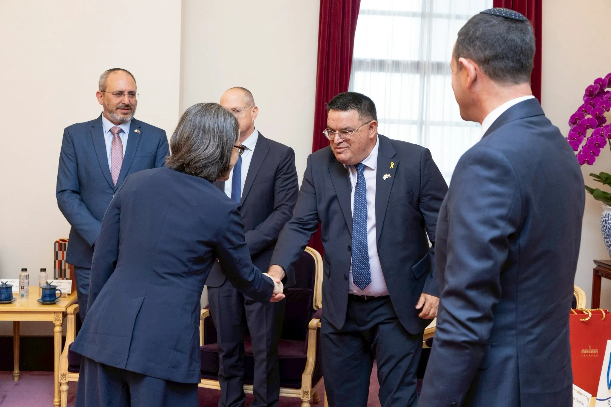 Vice President Hsiao Bi-khim meets former Israeli Defense Minister Biton