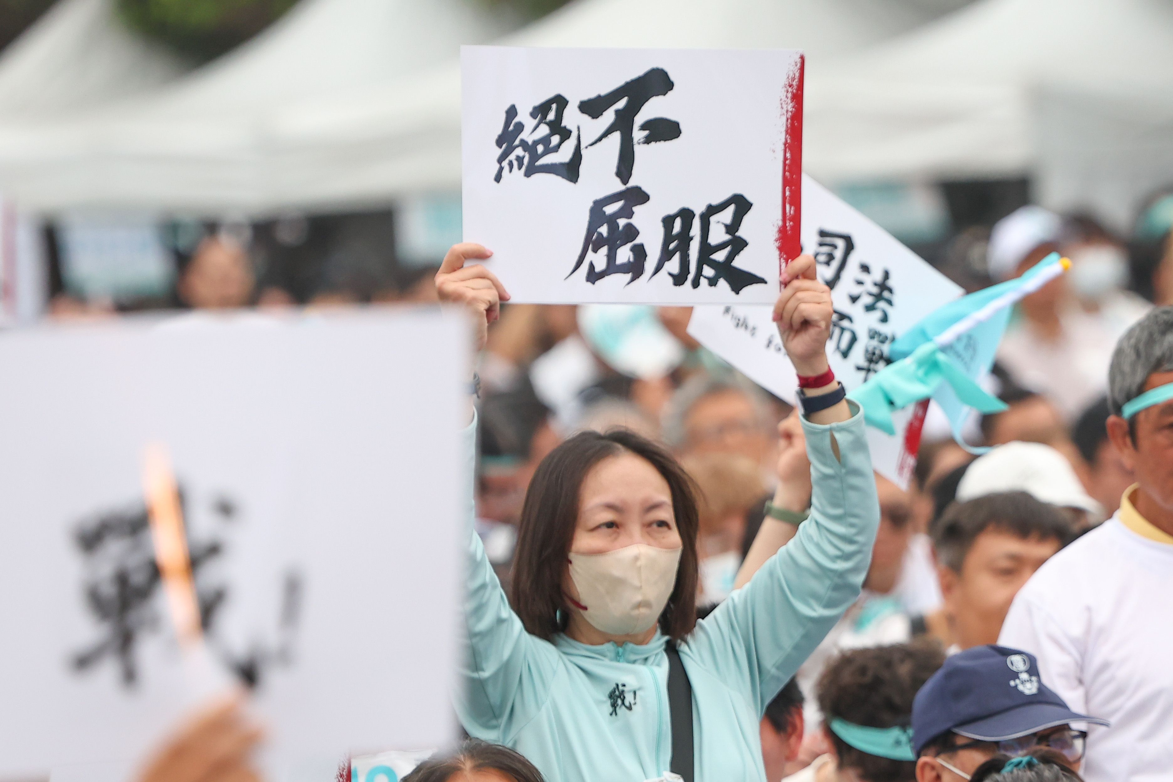 20260329-民眾黨29日舉行「戰！329上凱道討公道」活動，群眾感動落淚。（顏麟宇攝）