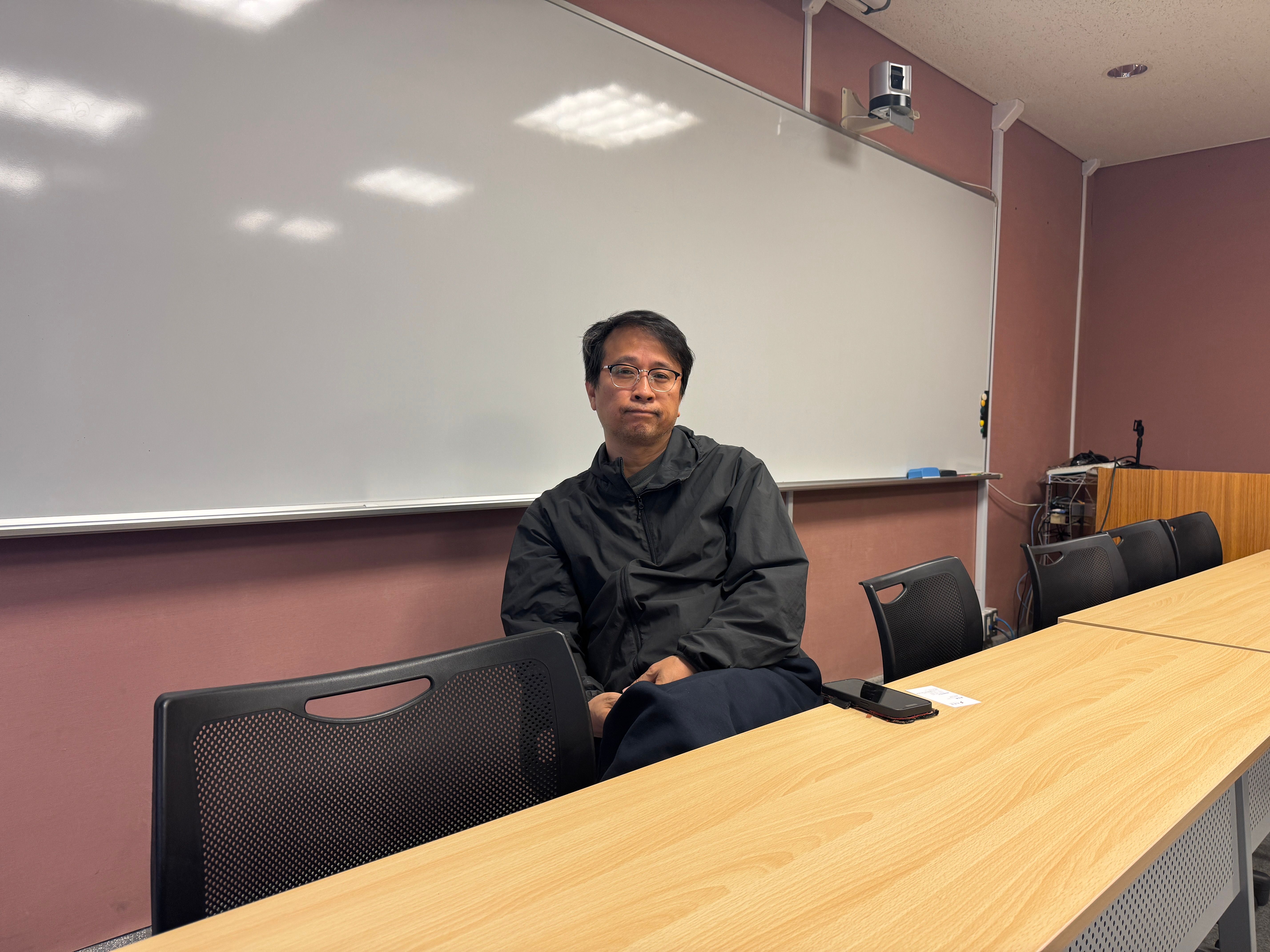 羽藤英二教授は、東京トーチの再開発に対し、リニア開業による拠点性の南下や回遊性の低下を懸念し、歴史的文脈や地方拠点との連動を重視すべきと提言した。黃信維