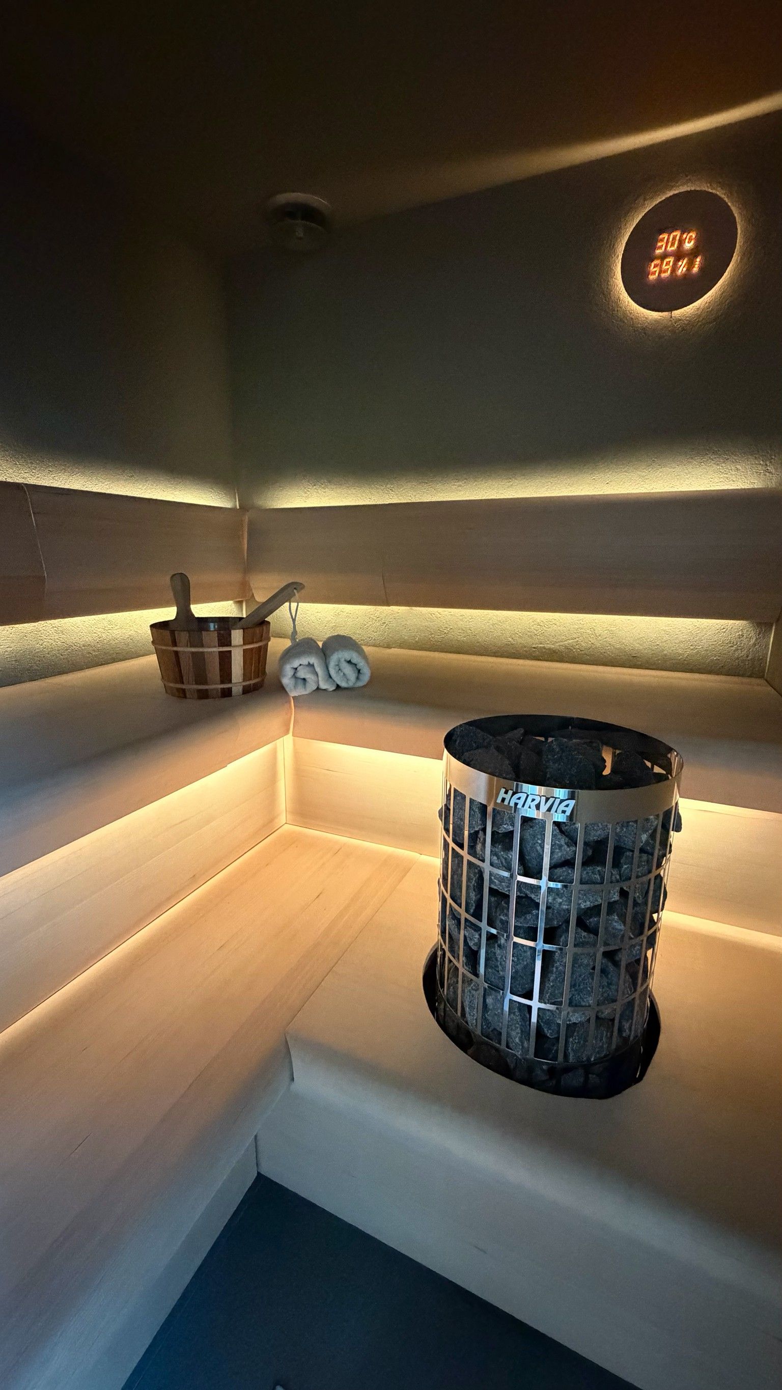 間取り評論家・内山里江氏が手掛ける、敷地33坪で本格北欧風サウナと究極の家事動線を両立した最新都市型モデルハウスが完成。写真/ゆい/@yui.injp