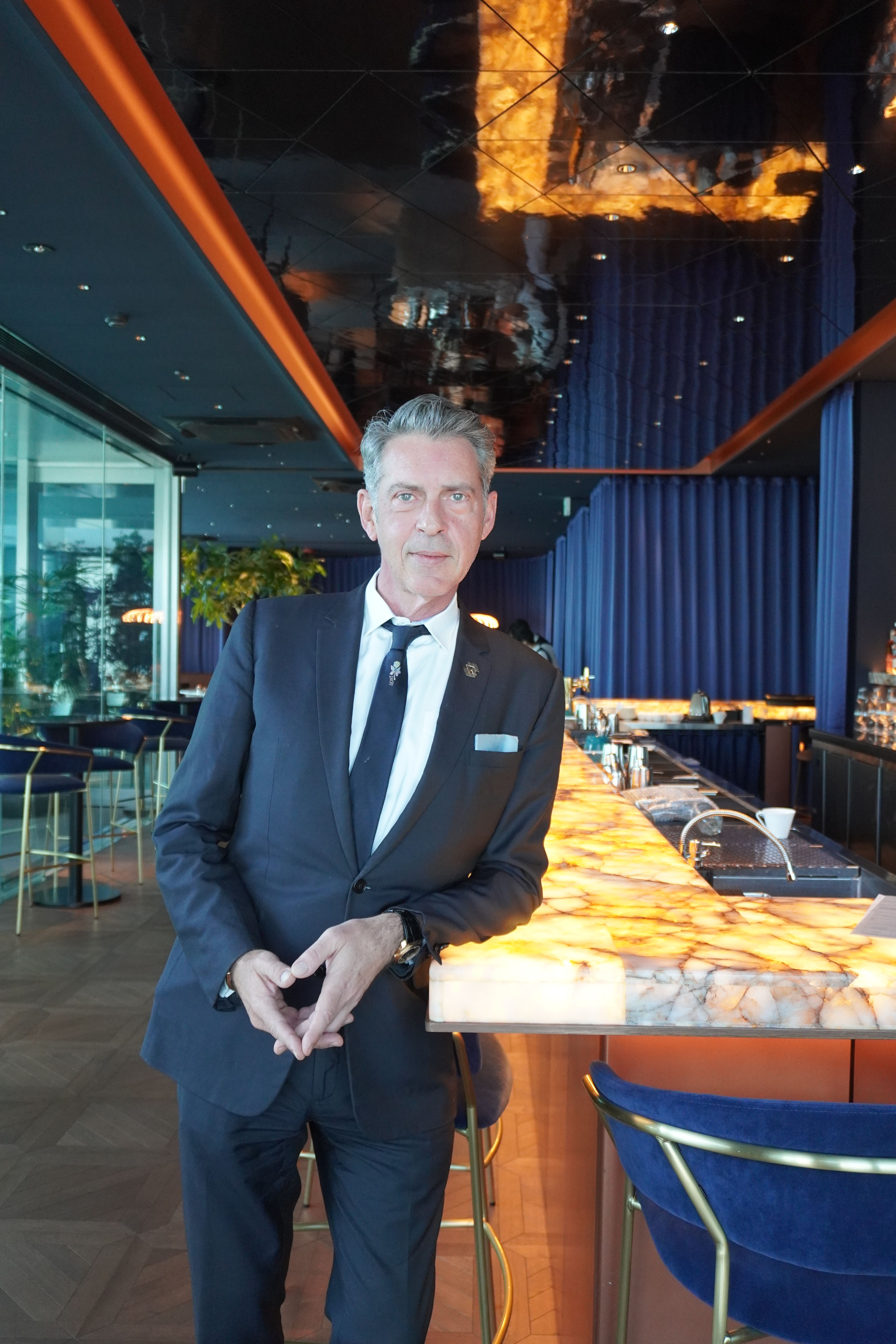 銀座の新たな社交空間で、創立者ステファン・ラフェイ氏が国際的な体験価値を語る。写真/ゆい（＠yui.injp）