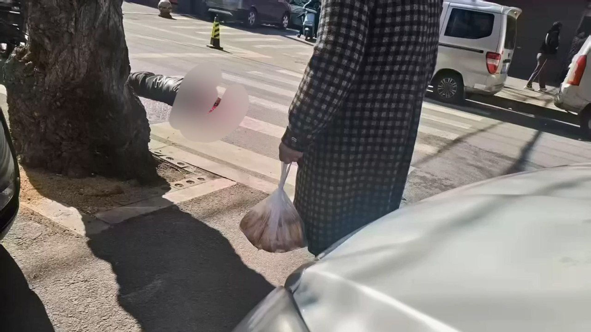 中國瀋陽4月4日發生無差別攻擊事件，兇嫌沿街砍殺，傳造成6死10多傷。官方未針對此事發布通報。（李老師不是你老師X）