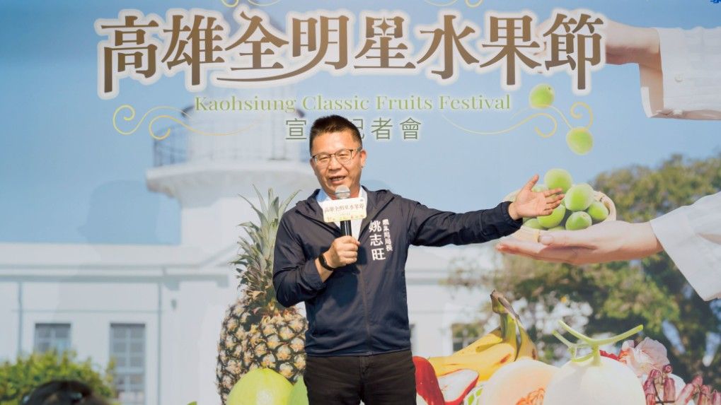 農業局長姚志旺邀請市民朋友多多選購來自高雄產地的精選蔬果。（圖/高雄市農業局提供）