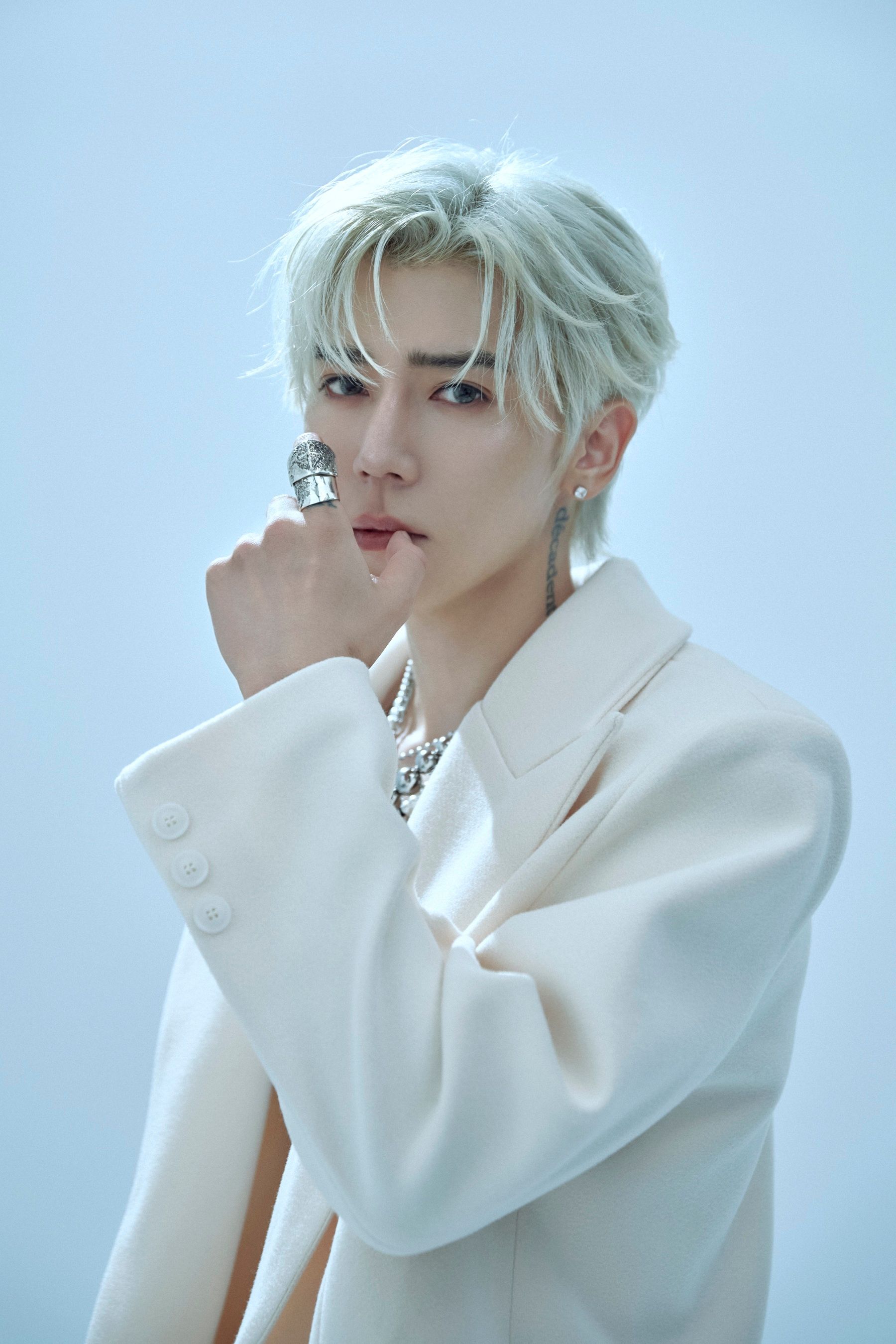 新北市美術館開館周年活動，4月25日晚間由情歌王子Bii 畢書盡攜手新北市交響樂團跨界壓軸共演。圖/新北市政府文化局提供