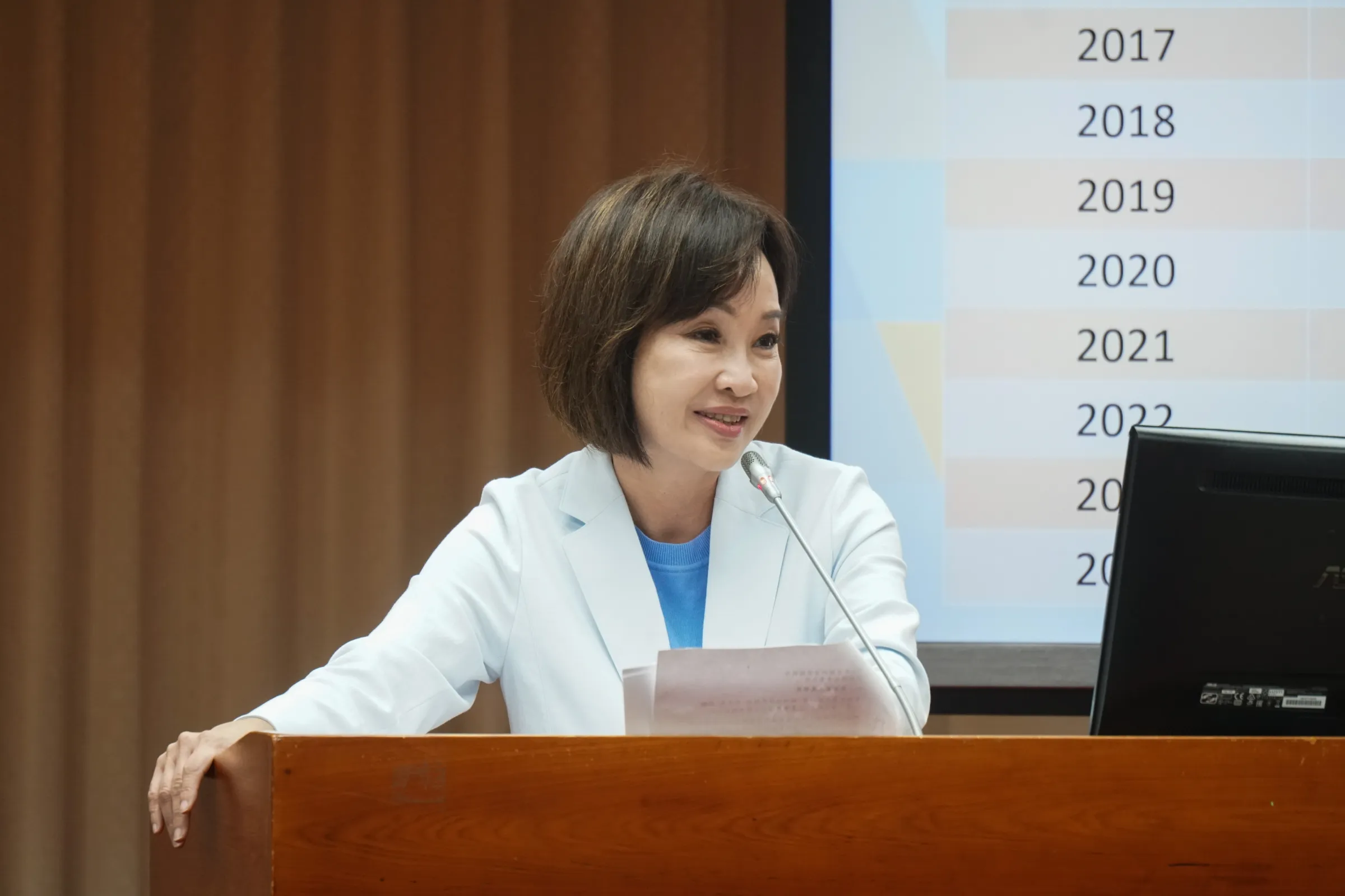 20260408-立委柯志恩出席立院教育委員會質詢。（蔡親傑攝）