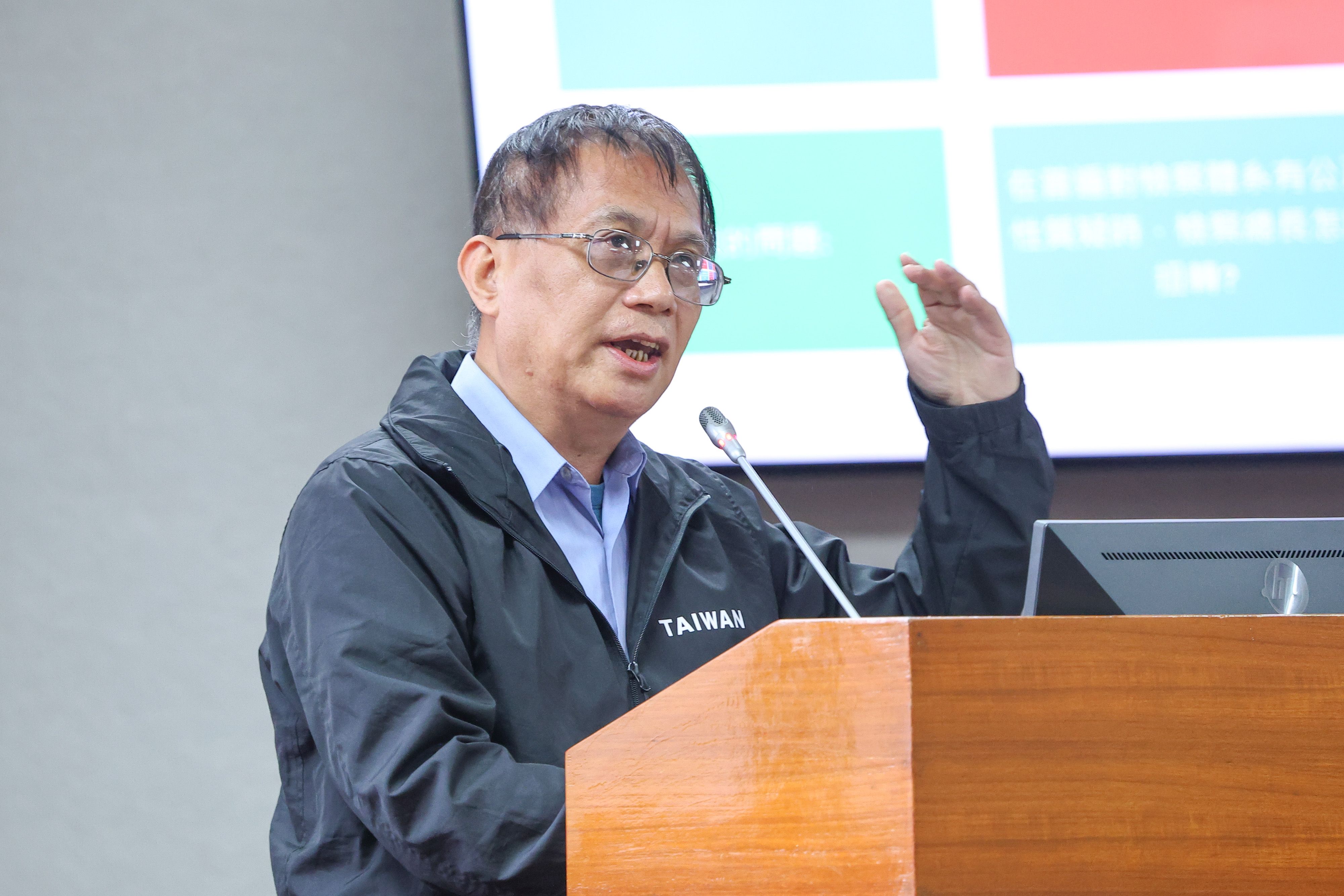 20260408-真理大學法律系教授吳景欽8日出席司法法制委員會公聽會。（顏麟宇攝）