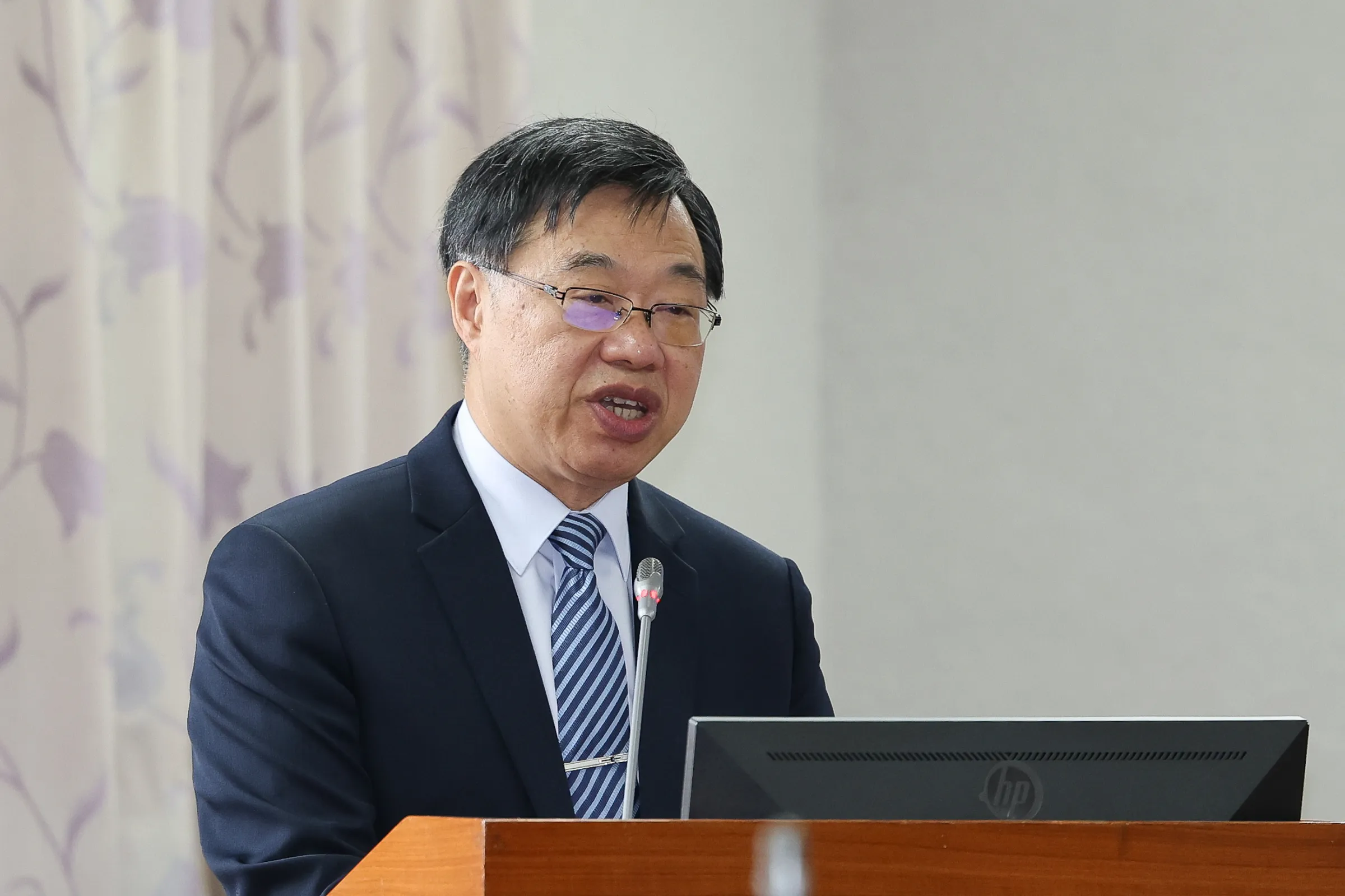 20260409-立法院司法及法制委員會審查「總統提名徐錫祥為最高檢察署檢察總長咨請同意案」，最高檢查署主任檢察官徐錫祥。（陳品佑攝）