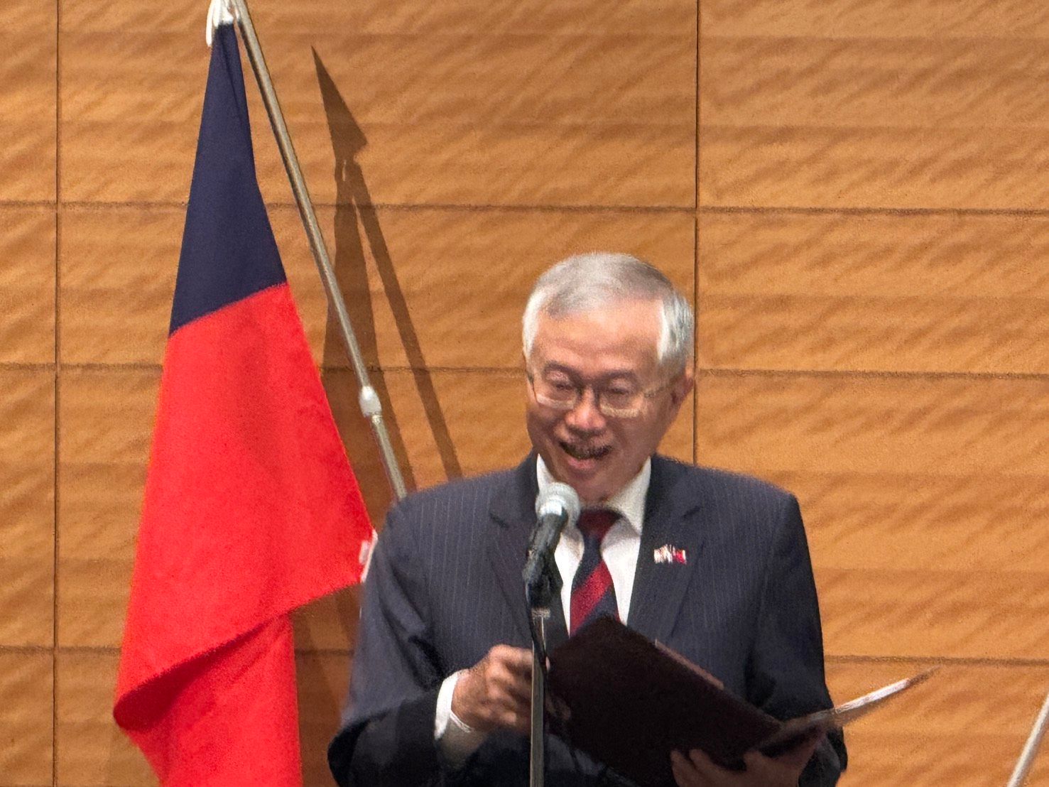 台北駐日經濟文化代表處公使蔡明耀。（黃信維攝）