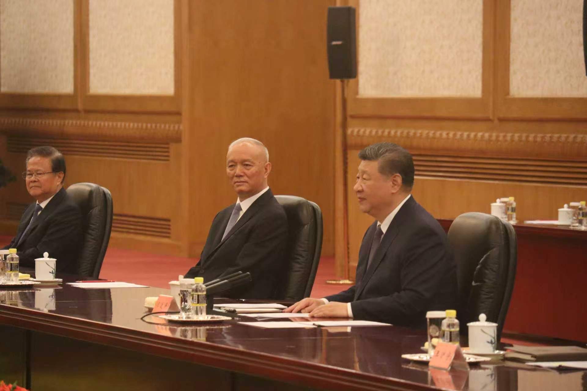 國民黨主席鄭麗文2026年4月10日與中共總書記習近平在北京人民大會堂會面。（楊騰凱攝）