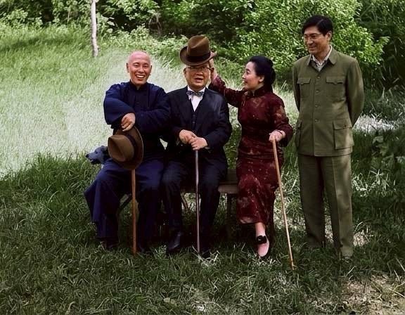 透過AI合成與歷史人物跨越世紀交會。（圖／桃園市政府風管處提供）