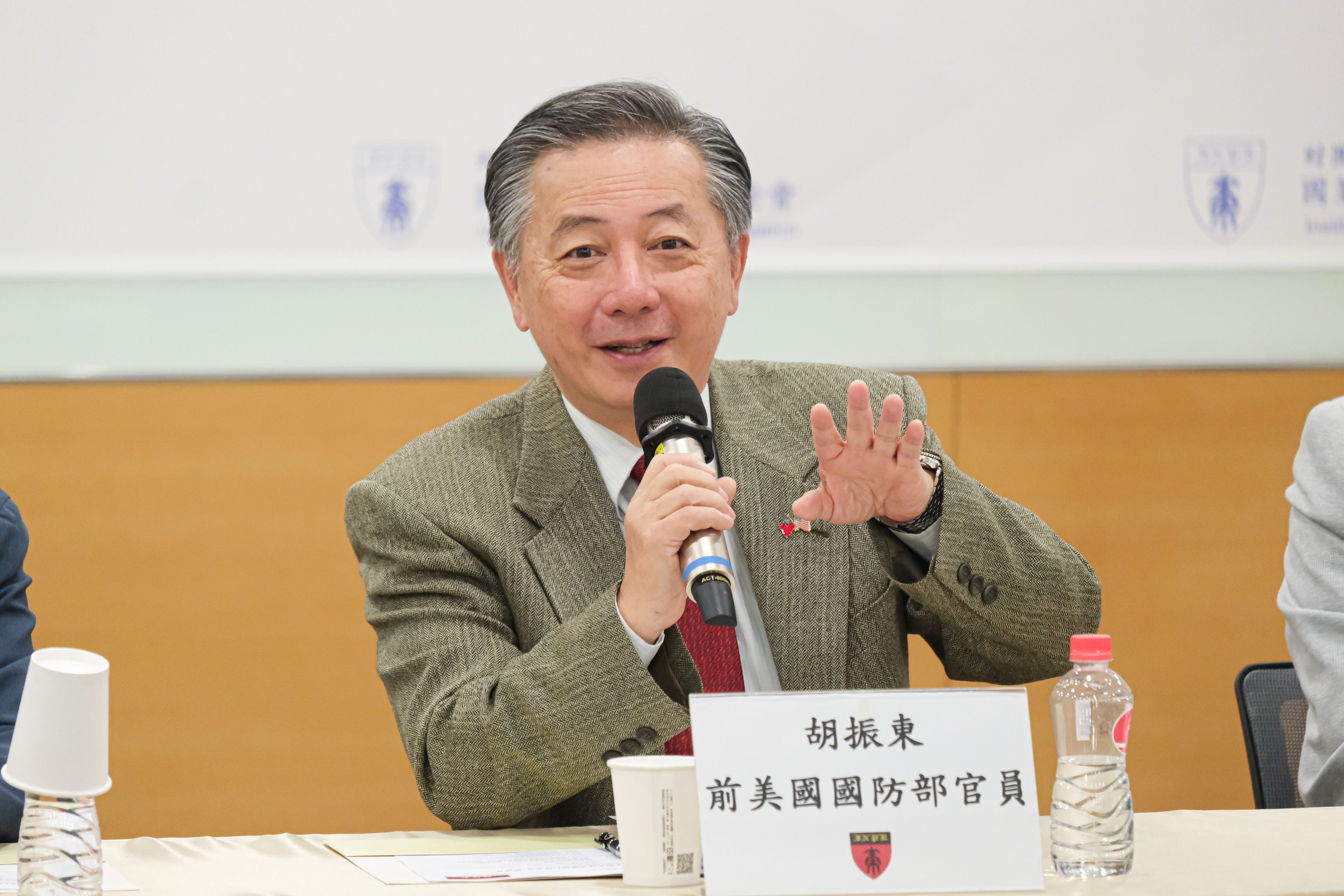 20260424-「美以伊衝突下的全球效應與台灣安全」座談會24日於張榮發基金會舉行，圖為前美國國防部官員胡振東。（劉偉宏攝）