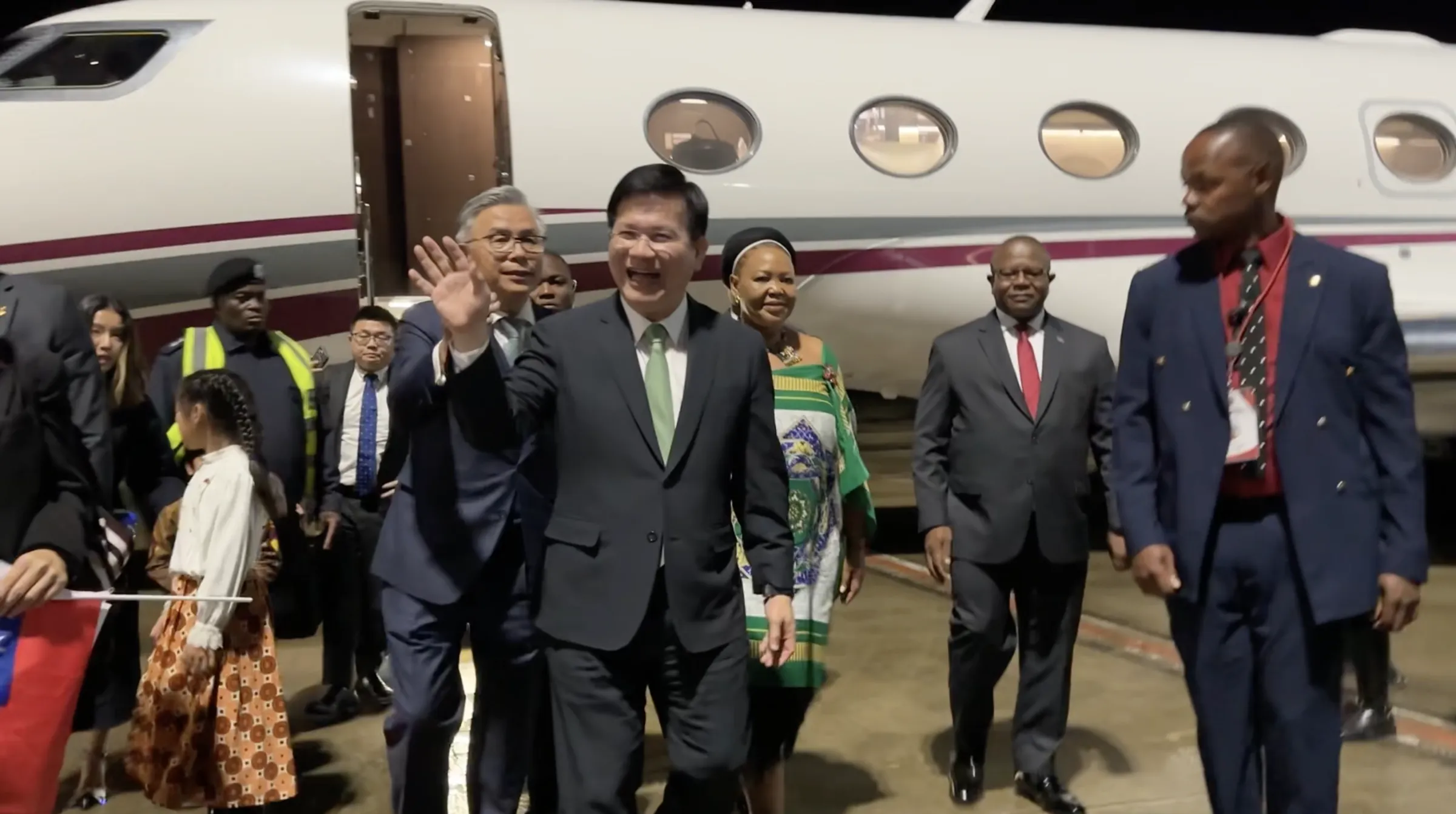 20260425-總統賴清德出訪告吹後，外交部長林佳龍25日清晨抵達史瓦帝尼。（外交部提供）