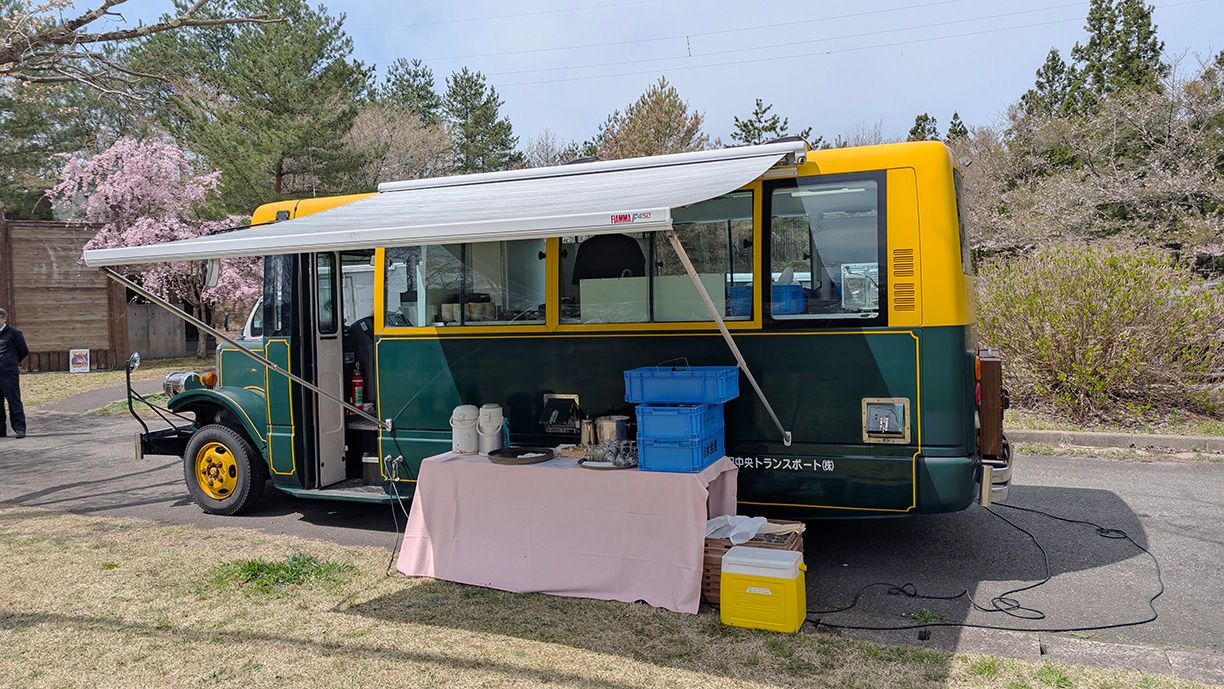 預定Hotel Excel Kikusui特有的餐車巴士服務，讓你享受到奢華的體驗。（圖／吳茗世提供）