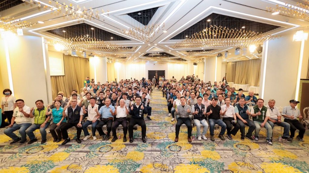 現場集結超過200位各產業工會幹部與勞工代表力挺，展現基層動員能量。（圖/賴瑞隆服務處提供）