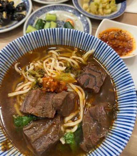 汐止美食推薦：李師傅牛肉麵。（圖／台灣旅行小幫手提供）