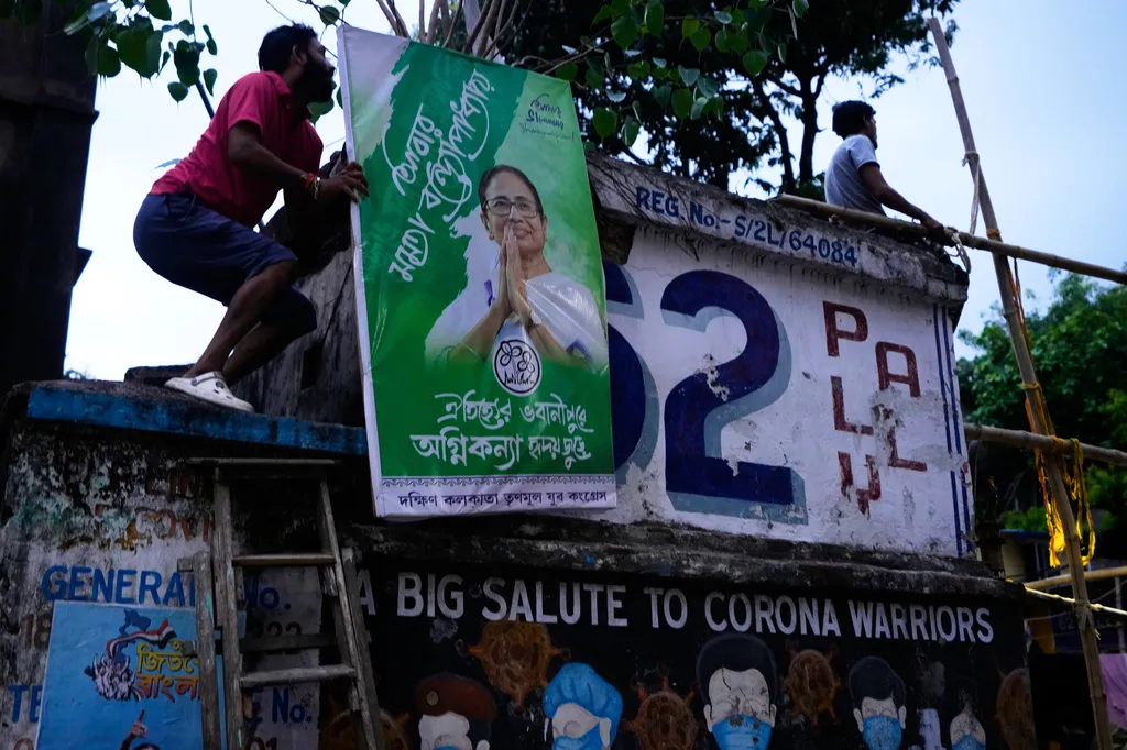 印度剛剛舉行地方大選，總理莫迪領導的人民黨在西孟加拉邦，成功扳倒掌權15年的女性政治家班納吉。（美聯社）