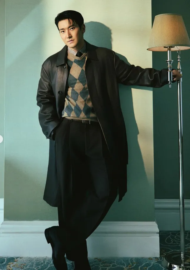 最帥KPOP男星排行榜TOP3：SJ始源。（圖／翻攝自IG@siwonchoi）