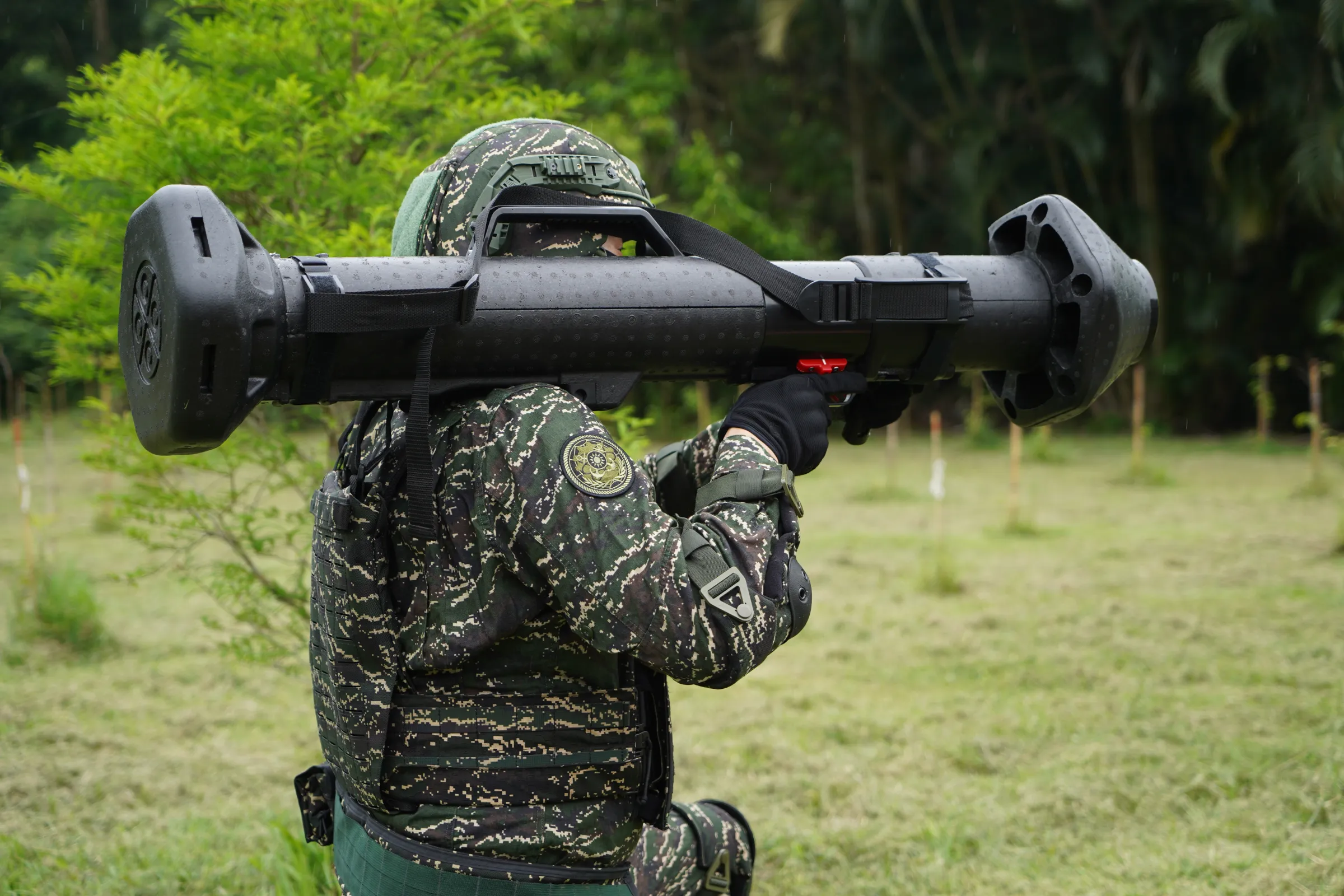 CSIST developed a suppression mechanism assembly to cancel the recoil force, enabling the Kestrel II to be fired indoors. (Photo: Chang Yao-lin)