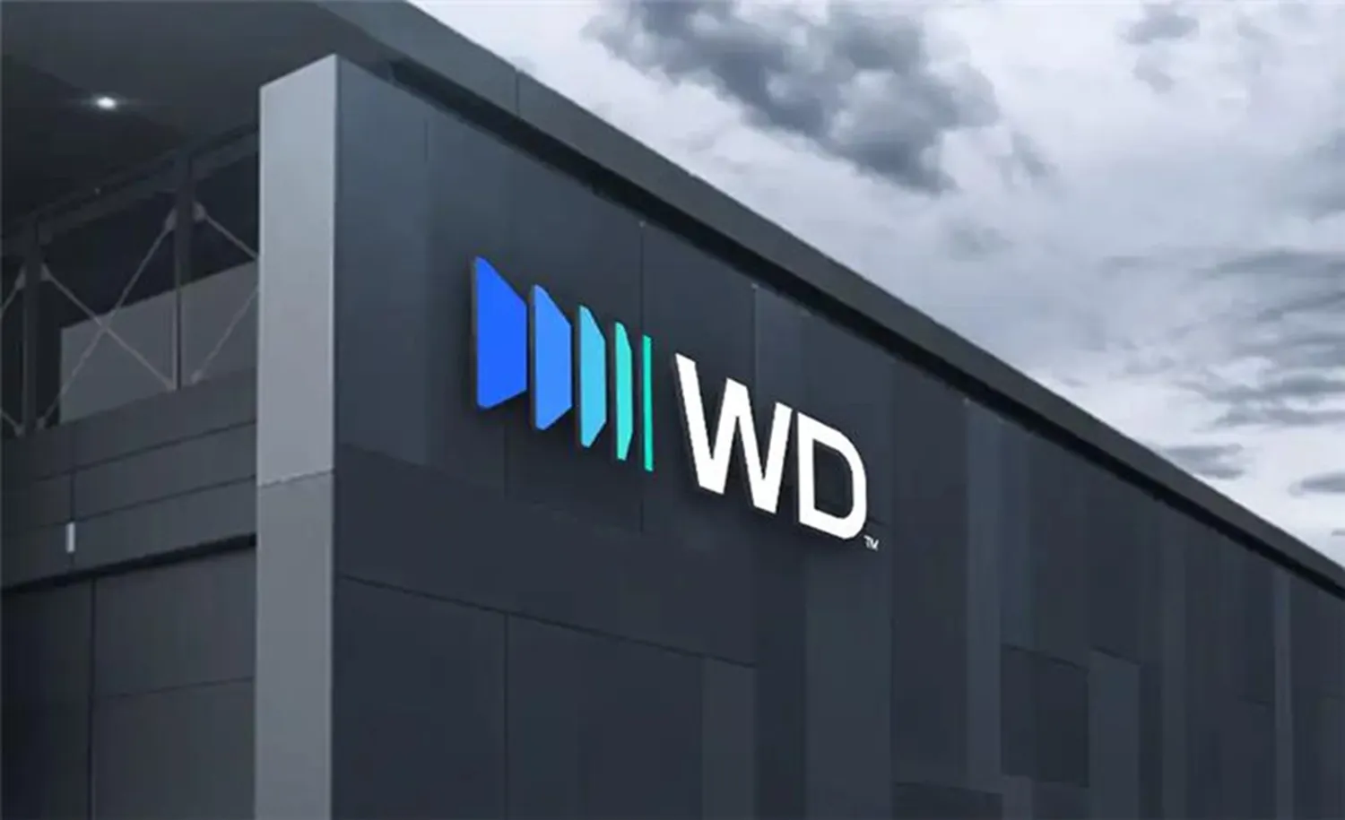 WD 最新的高容量 Ultrastar® UltraSMR 硬碟中整合後量子加密技術，為次世代基礎架構安全邁出關鍵一步。（WD提供）