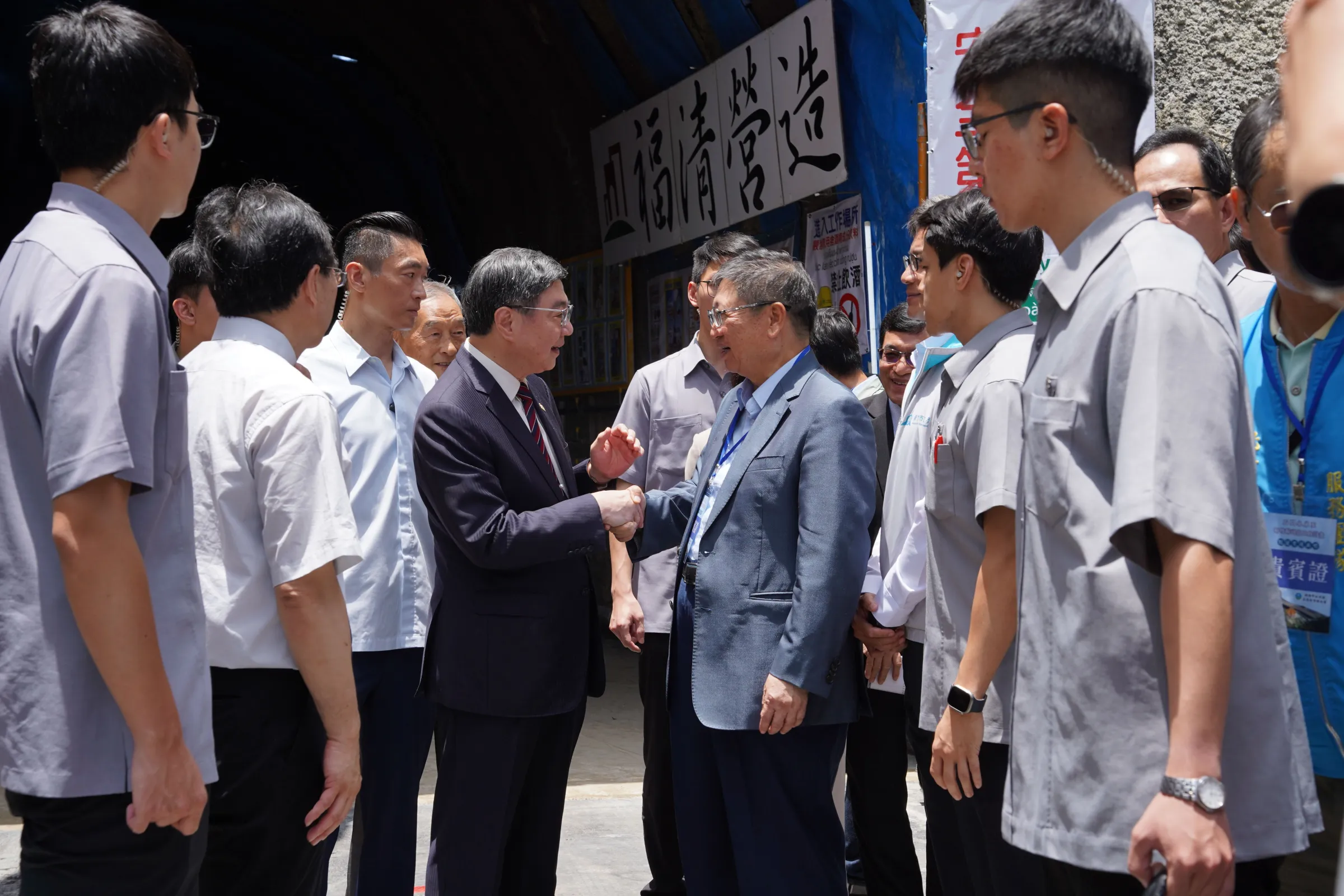 新竹縣長楊文科當面提出建言，獲得行政院卓榮泰正面回應。（圖／新竹縣政府提供）