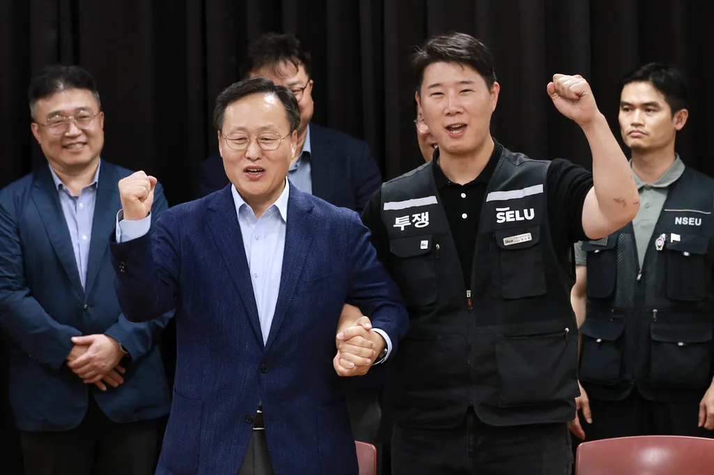 南韓三星電子勞資談判，成功在20日晚間達成共識，避免總罷工真實發生。（美聯社）