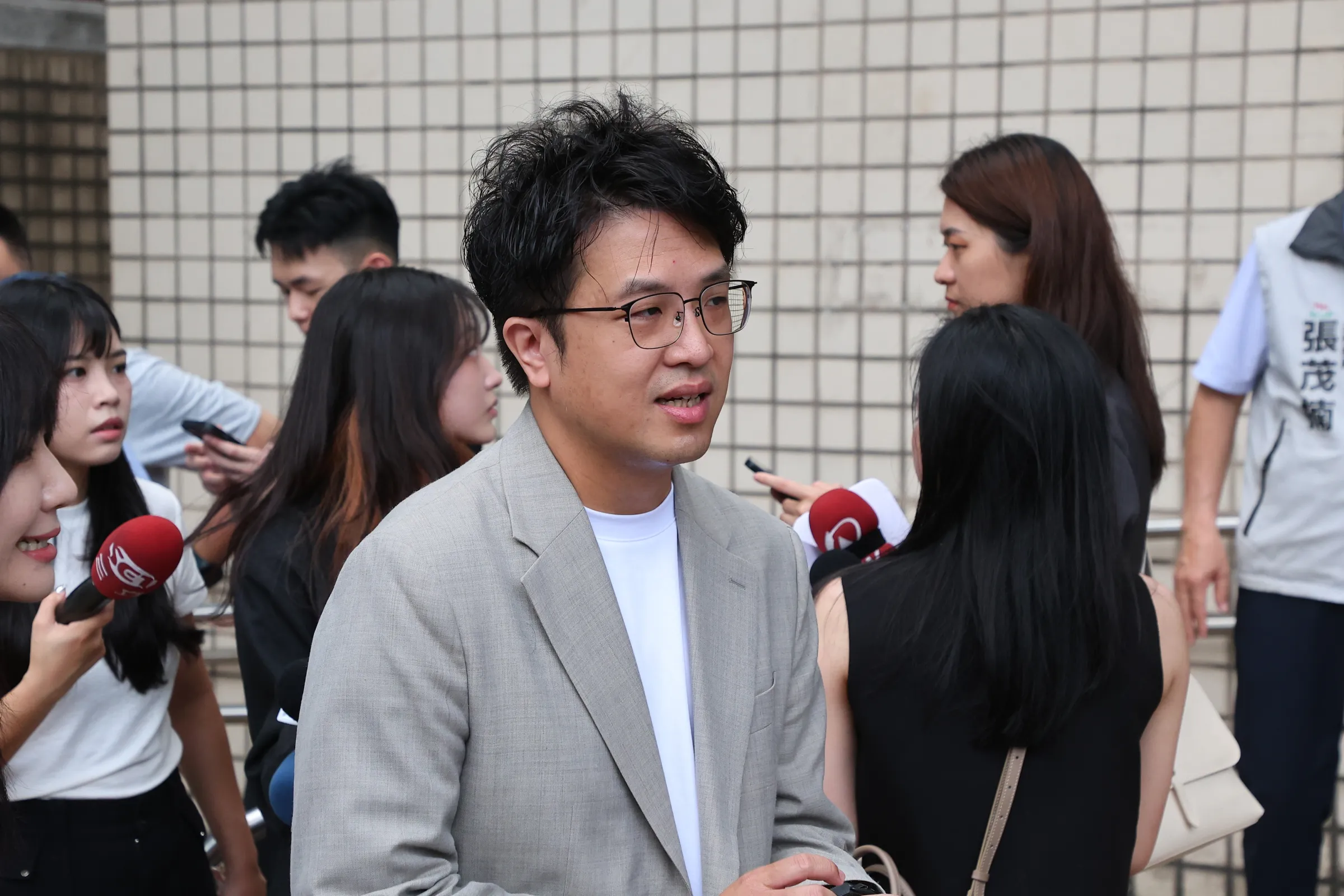 20260524-民進黨台北市長參選人沈伯洋24日出席台北市黨部黨職選舉投票。（顏麟宇攝）