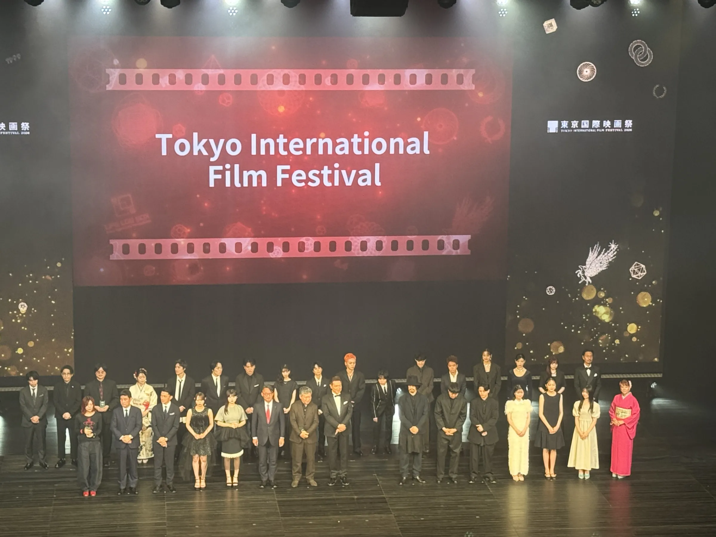 米国アカデミー賞公認の国際短編映画祭「ショートショート フィルムフェスティバル ＆ アジア 2026」が東京で開幕し、是枝裕和監督の受賞や齊藤工プロデュース作品の発表、AIを活用した「AI別所哲也」の新プロジェクトなど、多彩なコンテンツと豪華ゲストが祭典を彩った。黃信維