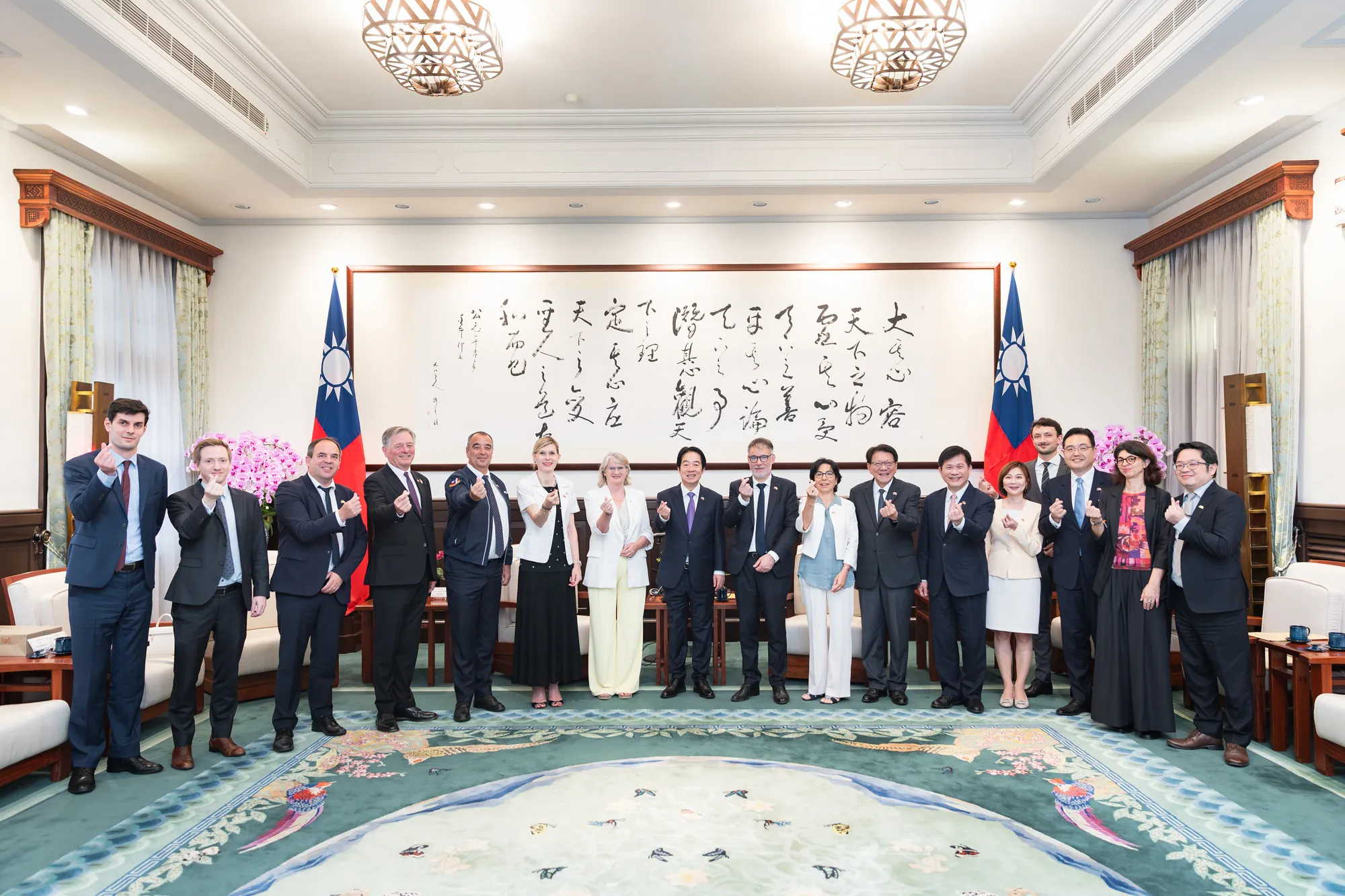 20260528-法國國民議會友台小組主席帕媞斯黛率團訪問台灣，並於28日前往總統府晉見賴清德。（總統府提供）