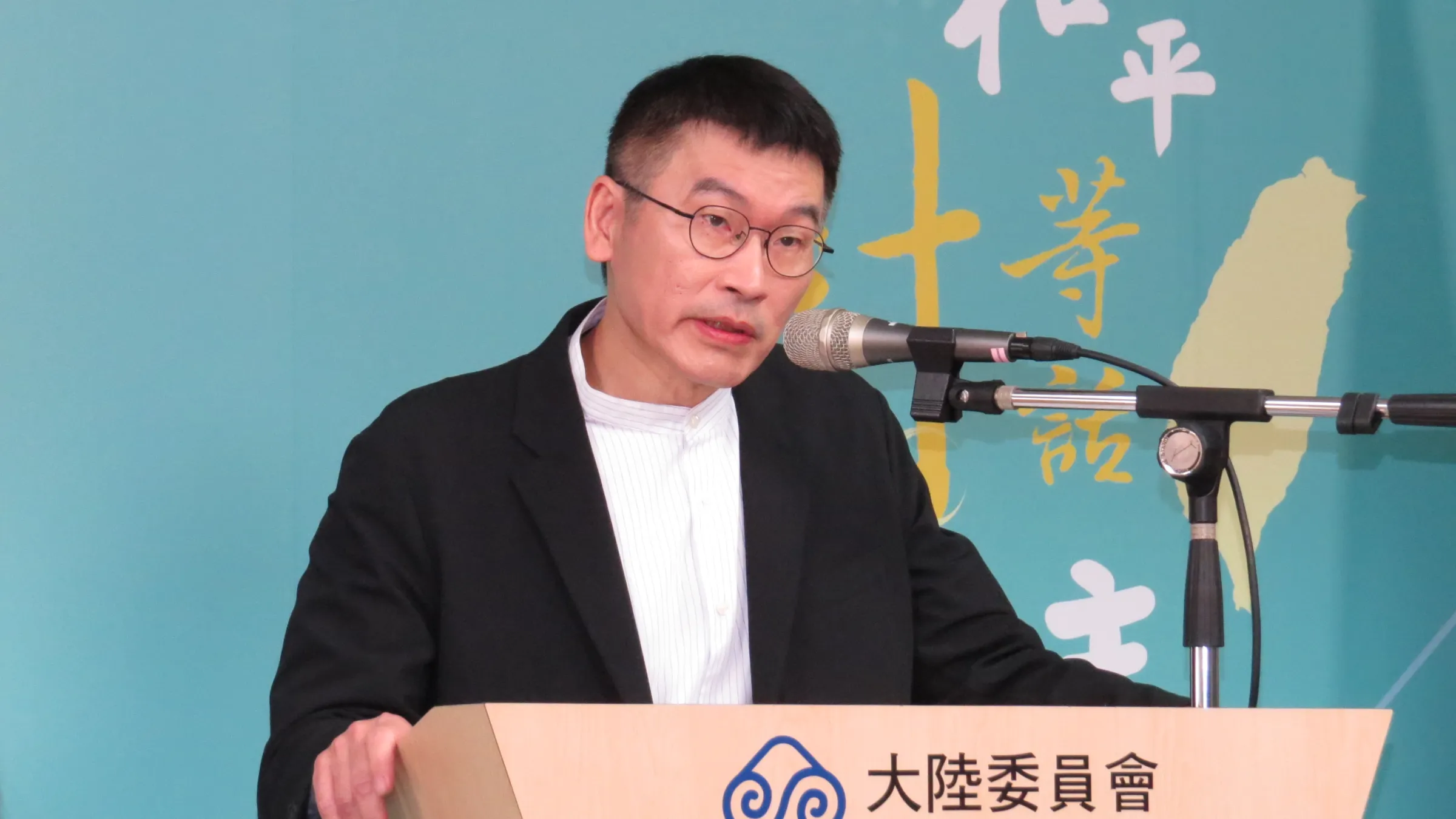 陸委會副主委梁文傑主持5月28日例行記者會。（楊騰凱攝）