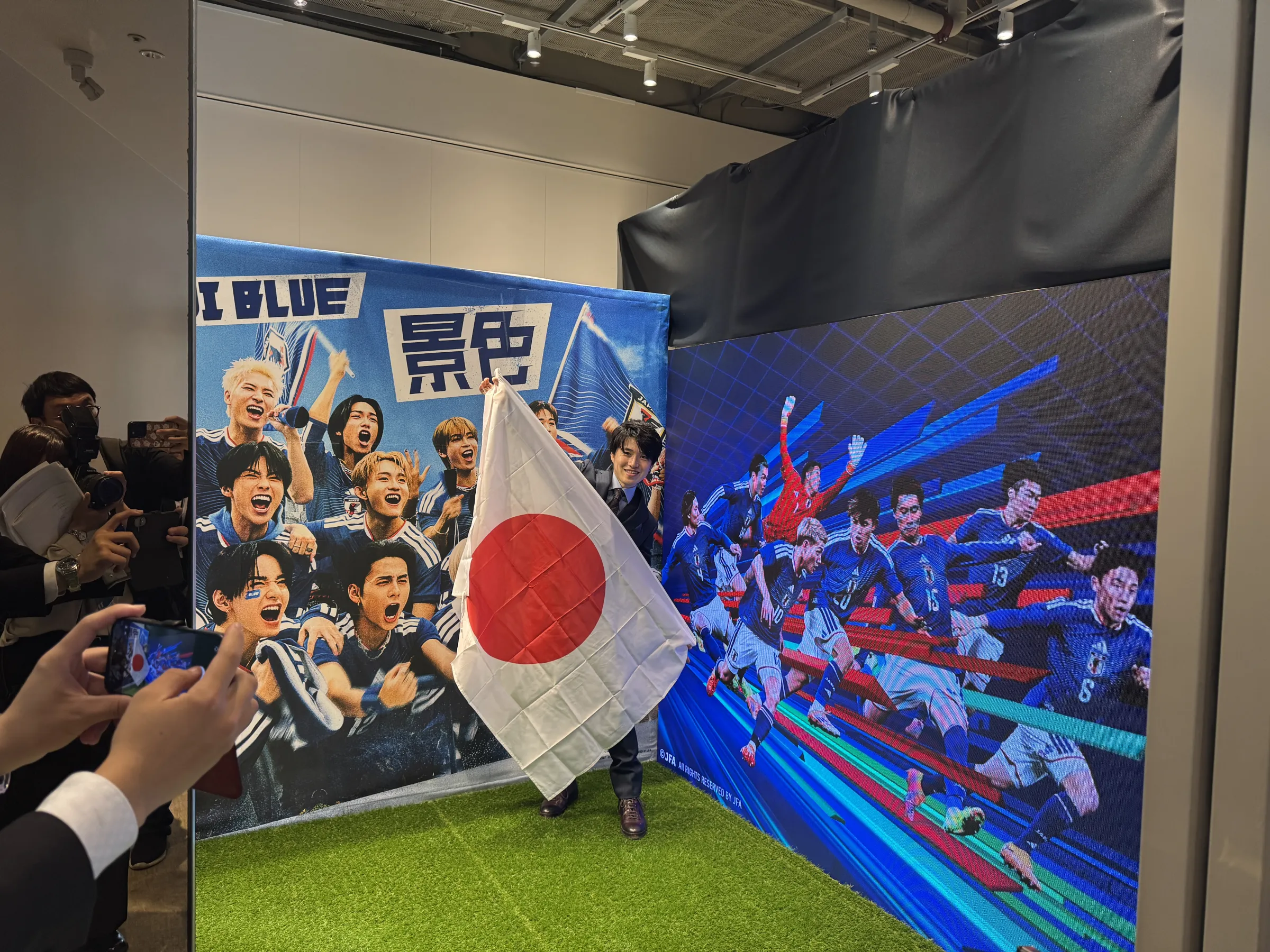 サッカー日本代表の熱狂を最先端の3D技術で没入体験できる次世代型応援イベントが、渋谷MIYASHITA PARKにて29日より開幕する。黃信維