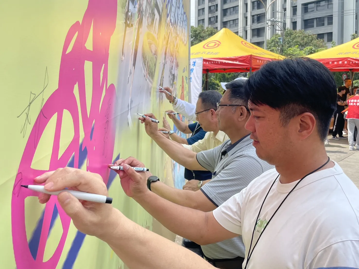 宏國德霖科大333小鐵人賽吸引鄰近新北高工、清水高中、土城國中、中正國中四校共襄盛舉。(圖/宏國德霖科大)