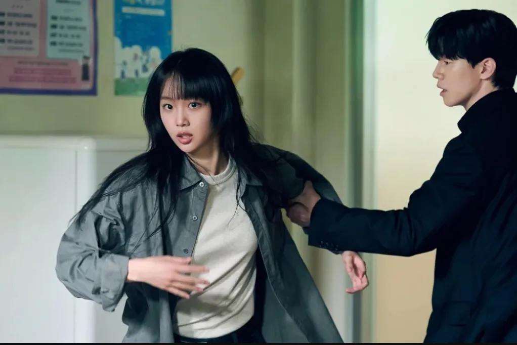 《鐵拳教育》可以在 Netflix 線上看了！劇情亮點、線上看連結、演員陣容一次看（圖／取自imdb）