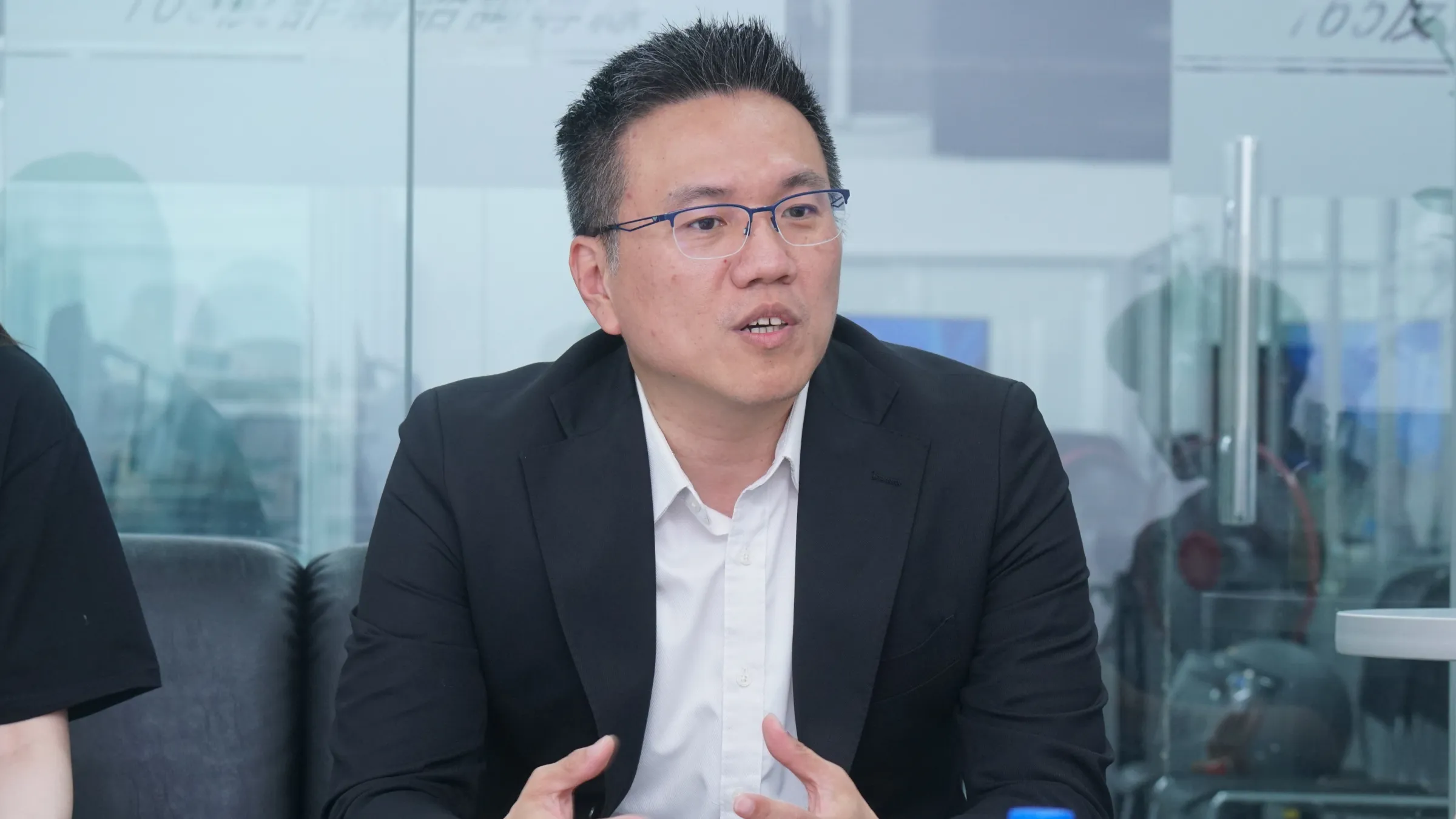 20260602-解密報告，刑事局165反詐專線專訪，圖為警政署刑事警察局詐欺犯罪防制中心秘書張躍瀚。（蔡親傑攝）