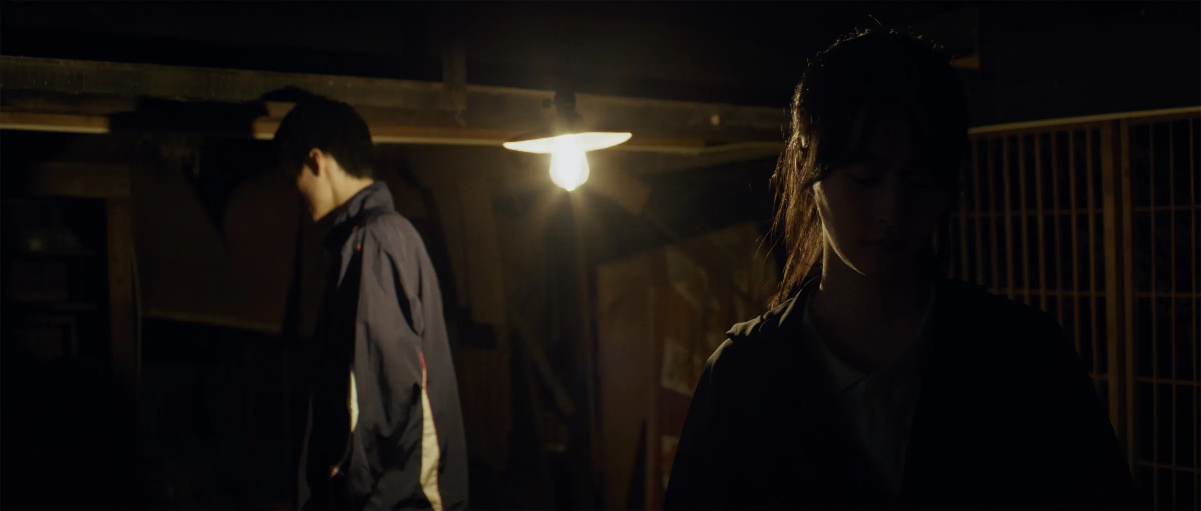 台湾での活動経験を有する俳優の塗茂るなが、主演短編映画『shady』とともに「SSFF & ASIA 2026」に登場し、風伝媒（The Storm Media）の独占インタビューにて日台の撮影現場における経験を明かすとともに、今後は確固たる実力を身につけ、日台合作作品に招聘される俳優を目指すとの抱負を語った。ショートショート実行委員会