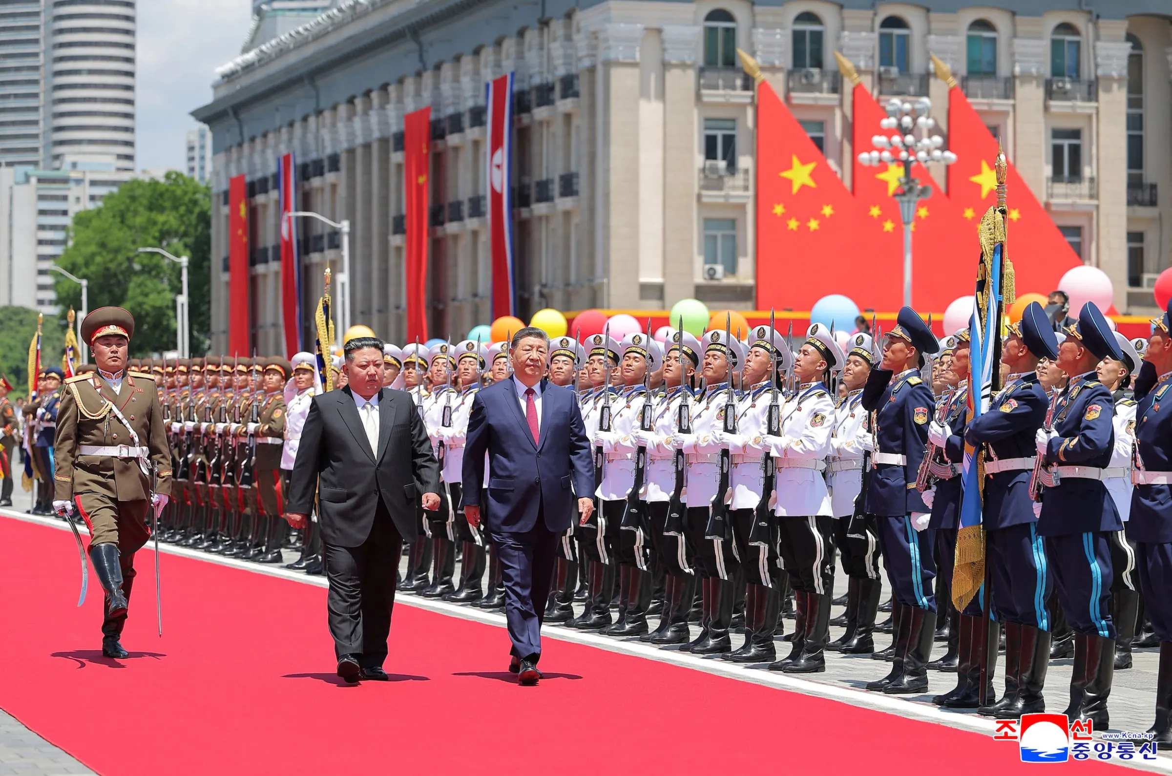 2026年6月8日、中国国家主席・習近平氏と北朝鮮最高指導者・金正恩氏が平壌で会談した。（AP通信）
