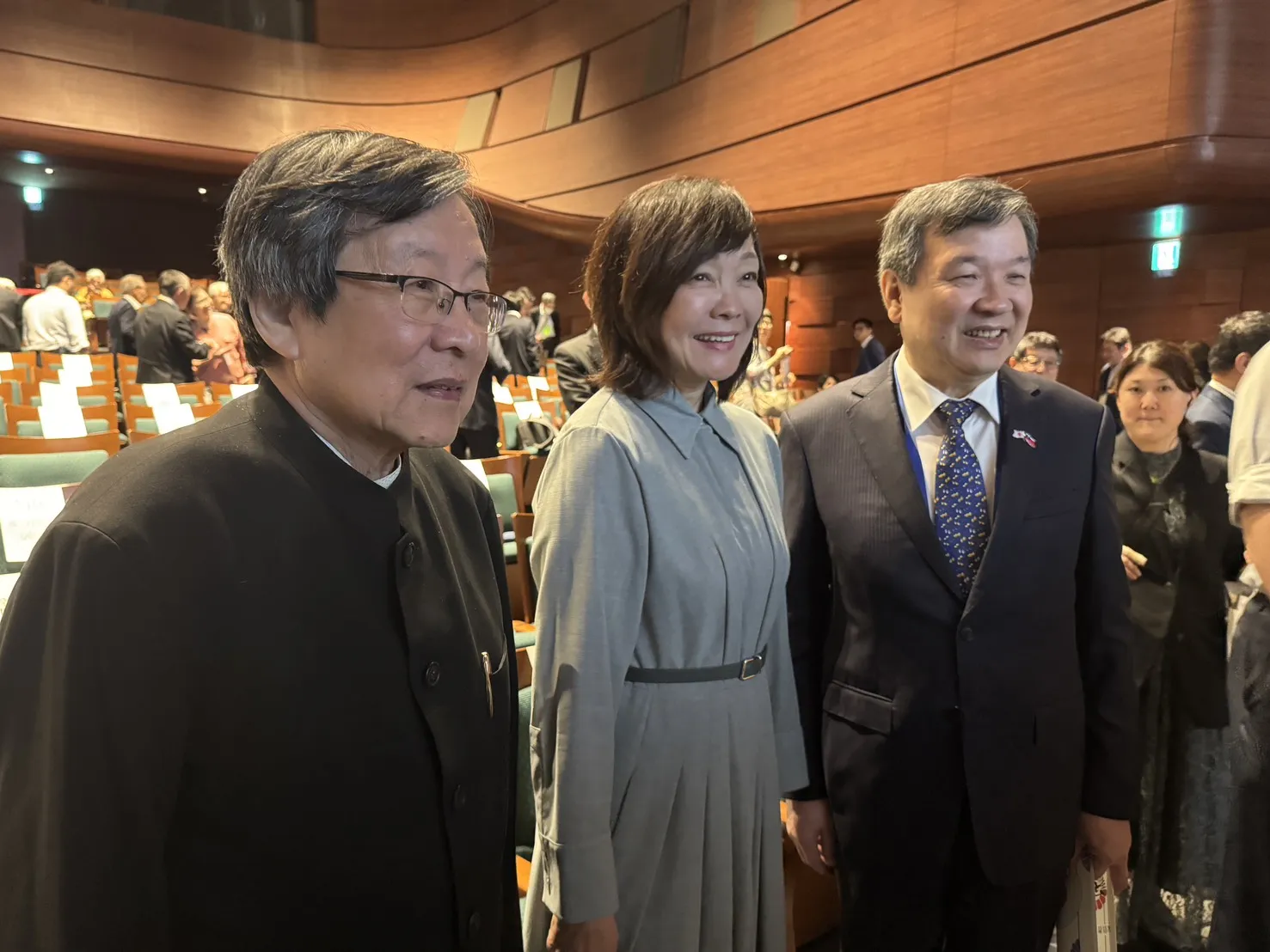 總統府資政邱義仁（左起）、安倍妻子安倍昭惠、駐日代表李逸洋出席第一屆安倍晉三與現代日本研究國際論壇。（黃信維攝）