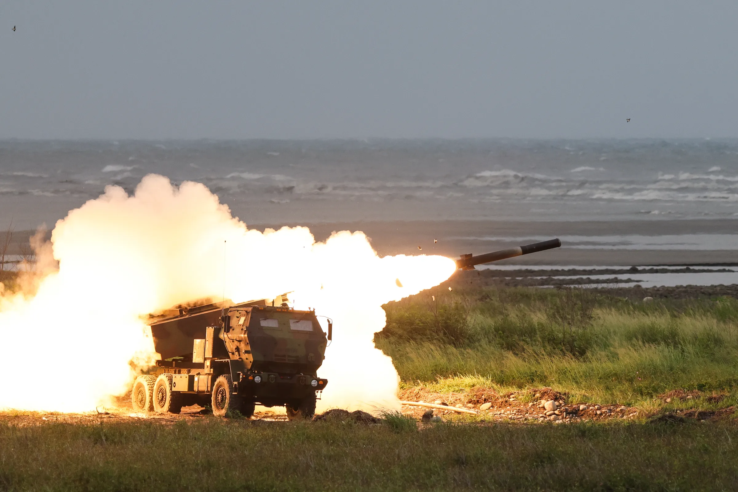 20260610-國軍115年重砲射擊暨新式武器換裝驗證射擊訓練，海馬士多管火箭系統。（陳品佑攝）