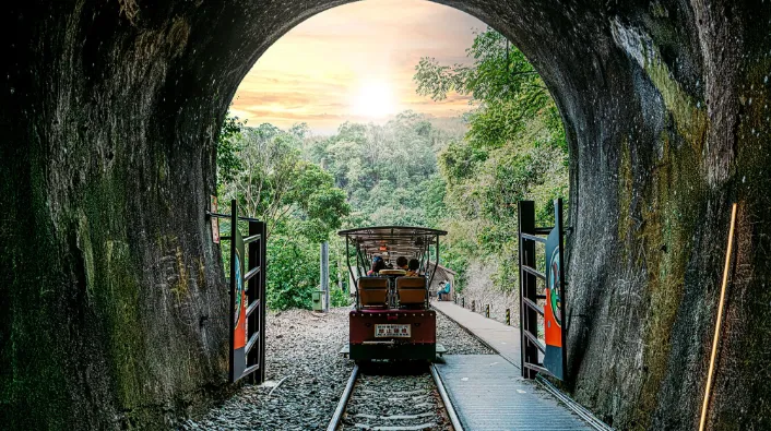 苗栗景點推薦No.4、舊山線鐵道自行車（圖／取自FB＠苗栗縣舊山線鐵道自行車）