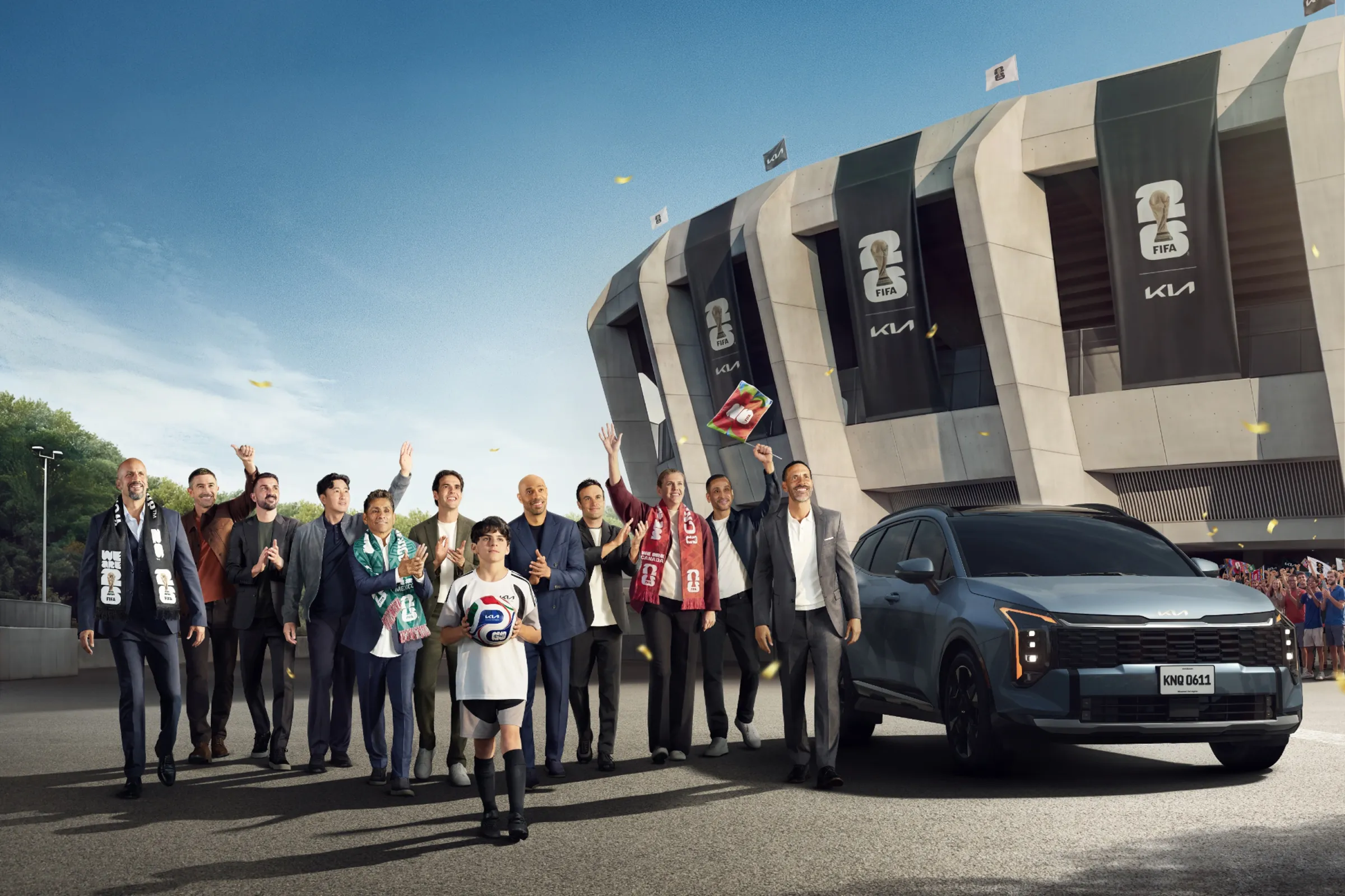 Kia在2026 FIFA世界盃™扮演重要角色。新能源車款擔任官方指定用車外，更推動「OMBC（Official Match Ball Carrier 官方護球員）」計畫。