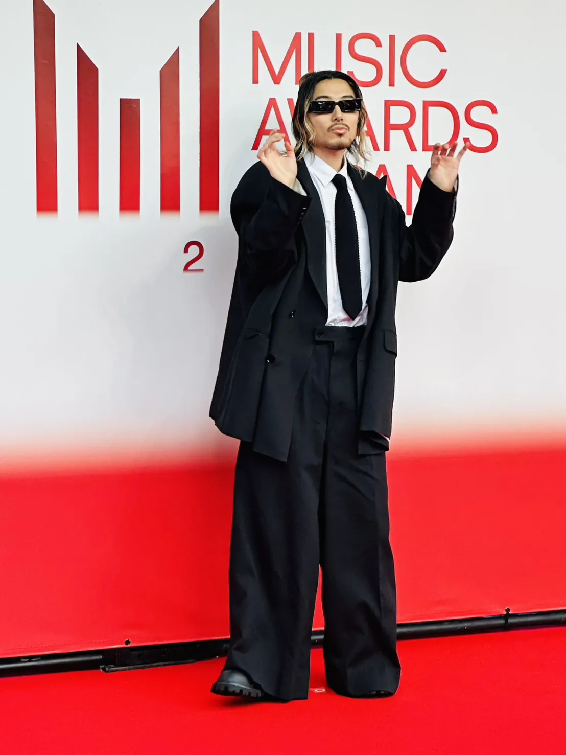 国内最大規模の国際音楽賞「MUSIC AWARDS JAPAN 2026」が授賞式を開催し、サカナクションやMrs. GREEN APPLEなど全78部門の最優秀賞を発表した。黃信維