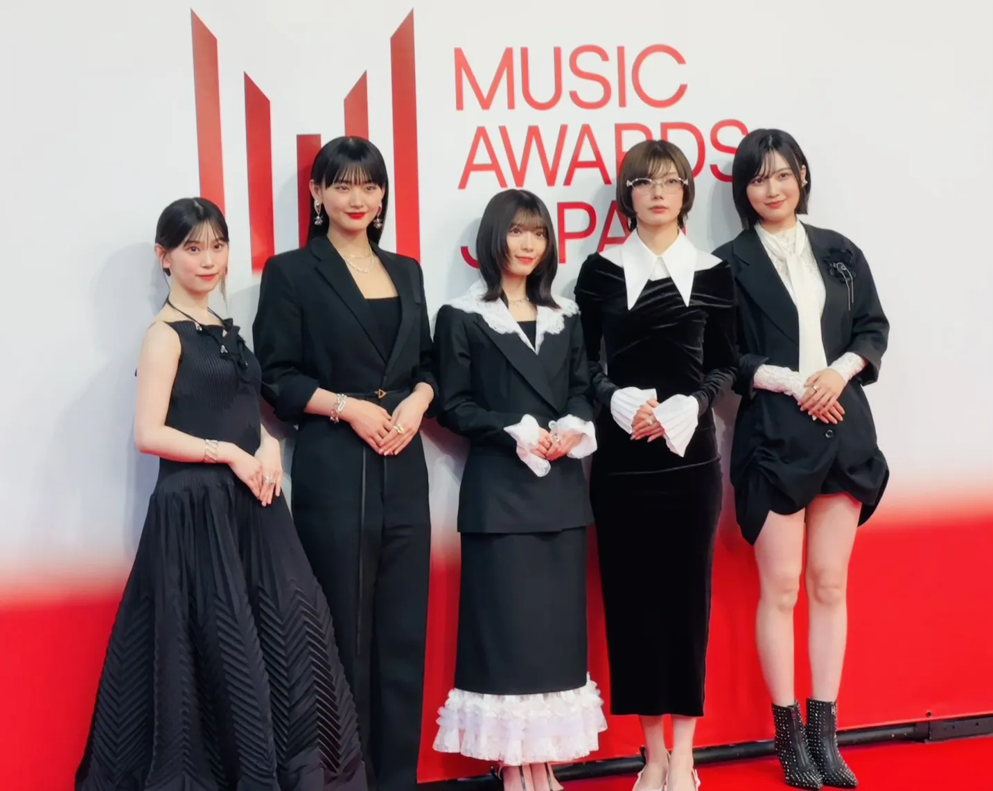 日本最大規模の国際音楽賞「MUSIC AWARDS JAPAN 2026」が全78部門の受賞者を発表し、サカナクションとMrs. GREEN APPLEが大賞を獲得、授賞式の模様は世界へ配信された。黃信維