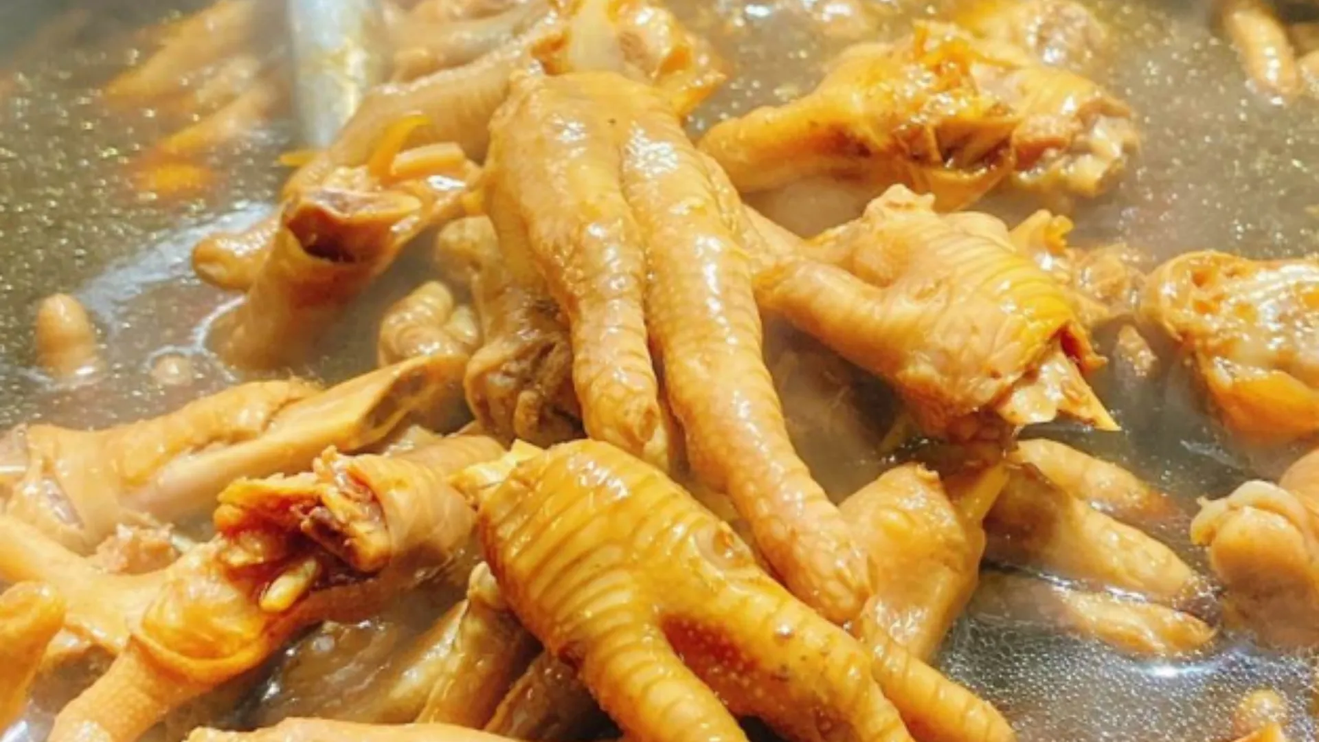 草鞋墩夜市美食｜黃記滷雞腳（圖／草鞋墩人文觀光夜市）
