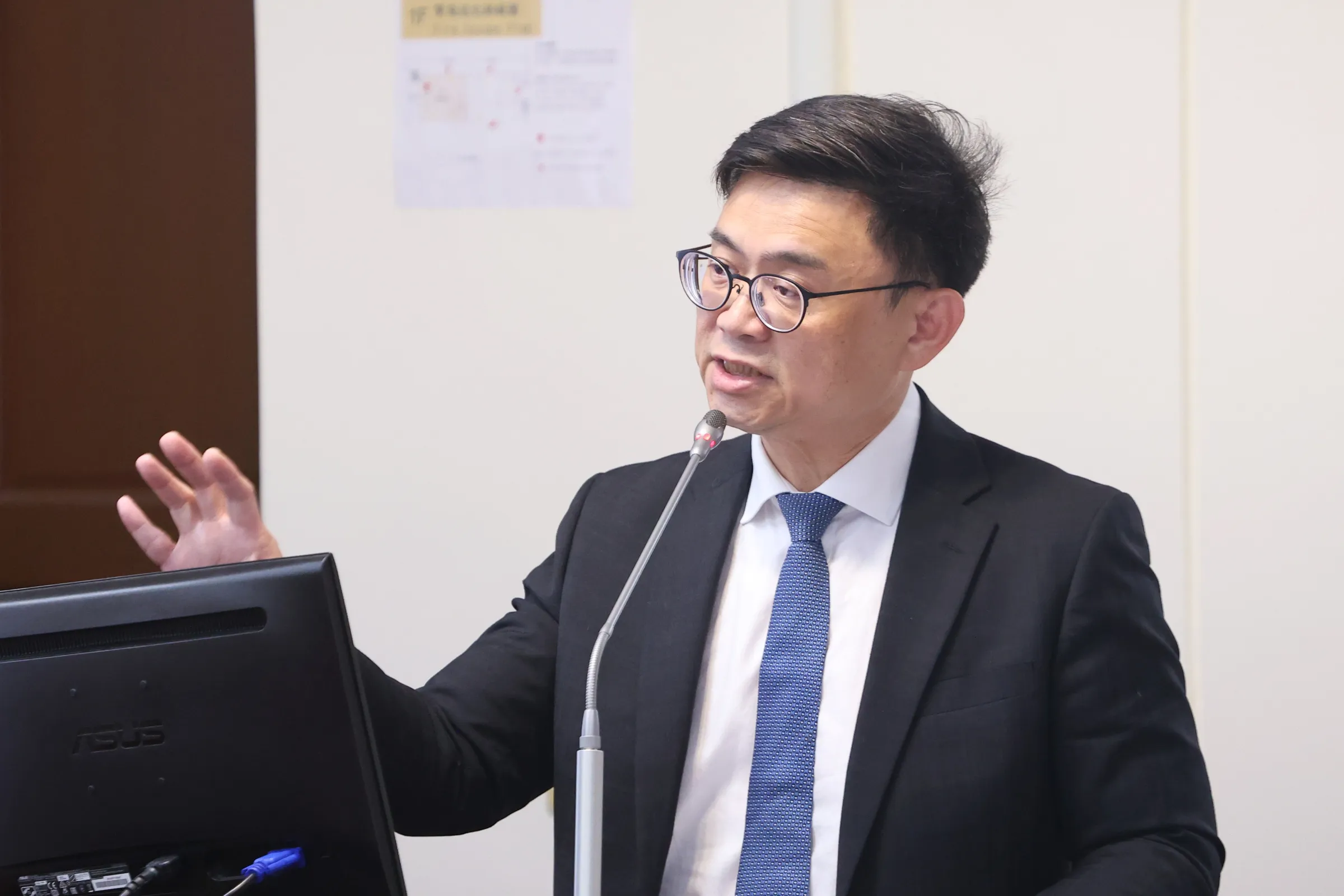 20260617-民進黨立委賴瑞隆17日於經濟委員會質詢。（顏麟宇攝）