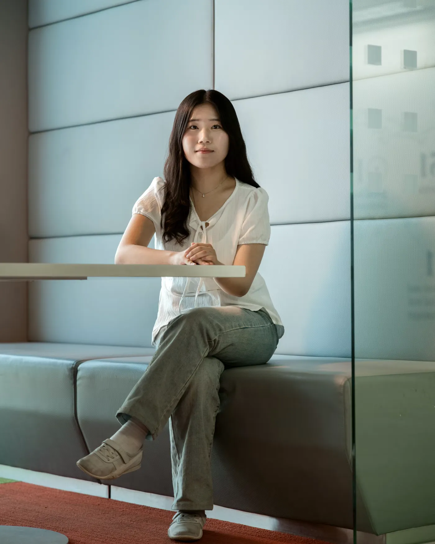 24歲的Na Se-bin是首爾的一名軟體開發人員。她從1月份開始涉足投資，如今已然入迷。（Tim Franco for WSJ）