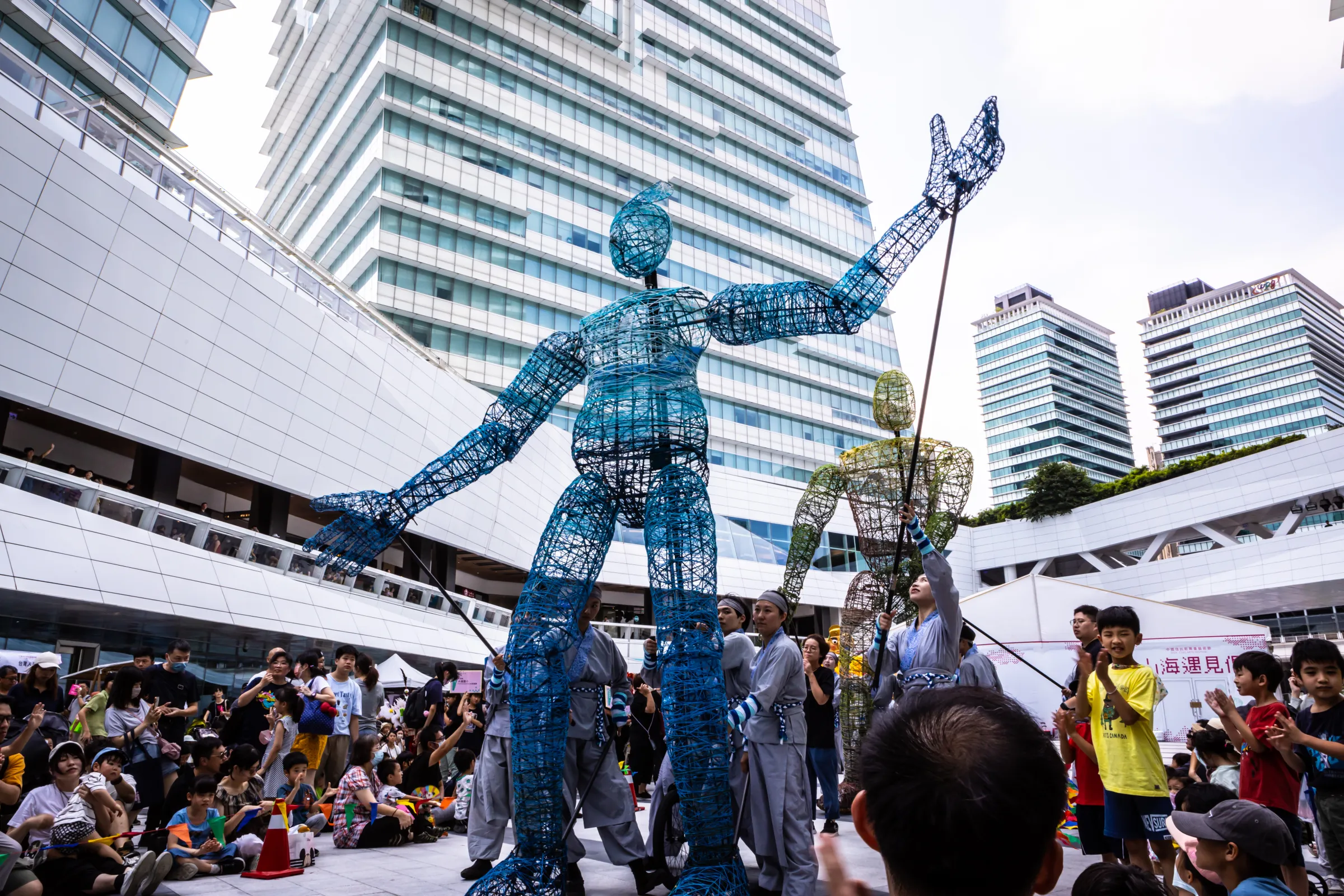 無獨有偶工作室劇團將於6月27日在新北市美術館戶外園區演出《山與海》。(攝影/張瑞宗)